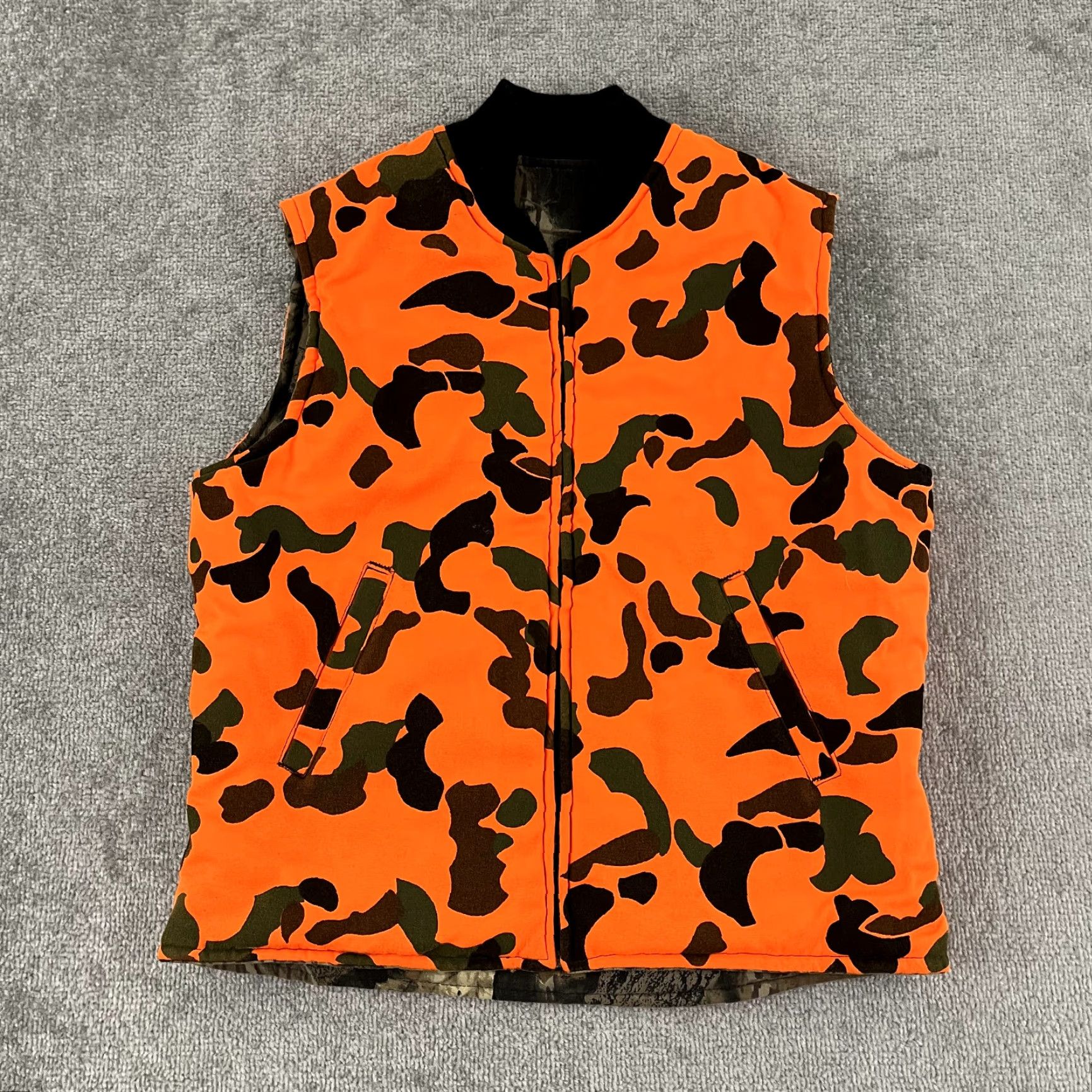 Vintage JOHNSON GARMENT Vest Mens Medium Blaze Orange Green Camo Reversible Hunting USA Size 40R - 2 Thumbnail