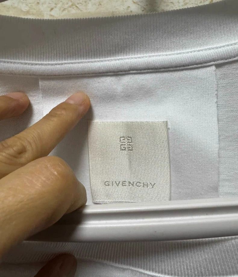 Givenchy Givenchy New Four-Panel Long Sleeve Hoodie Size L Size US XL / EU 56 / 4 - 4 Thumbnail