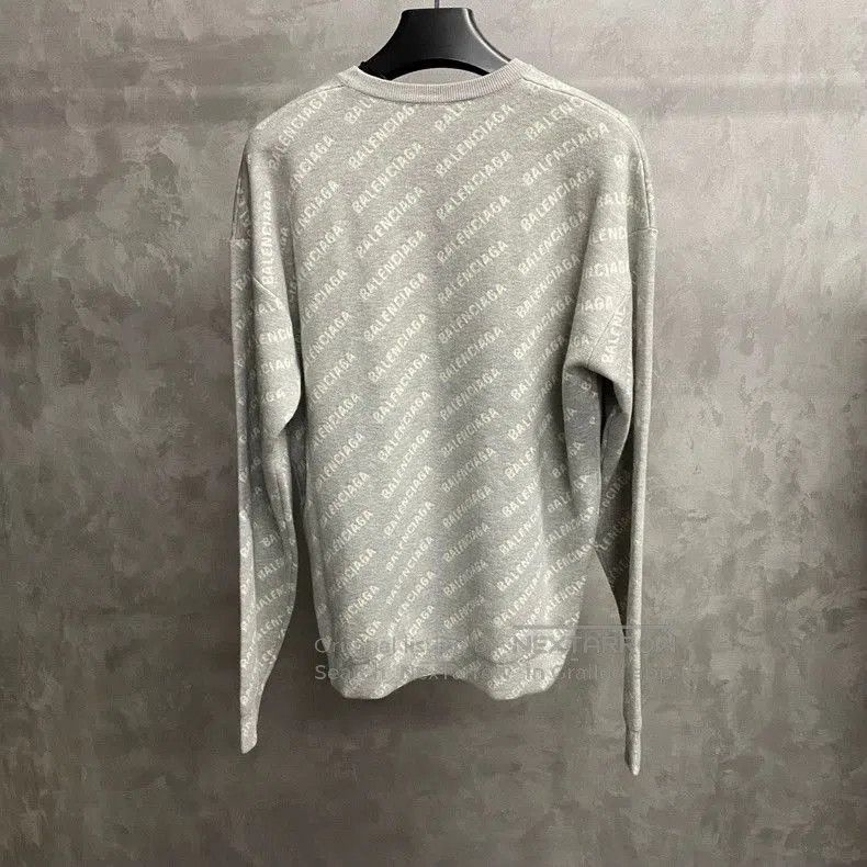 Balenciaga Balenciaga Grey Logo Knit Sweater. Size US XS / EU 42 / 0 - 2 Thumbnail