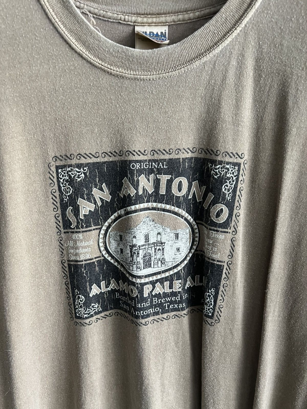 Gildan Vintage Gildan T-Shirt San Antonio Printed Y2K Tee Size US XL / EU 56 / 4 - 2 Thumbnail