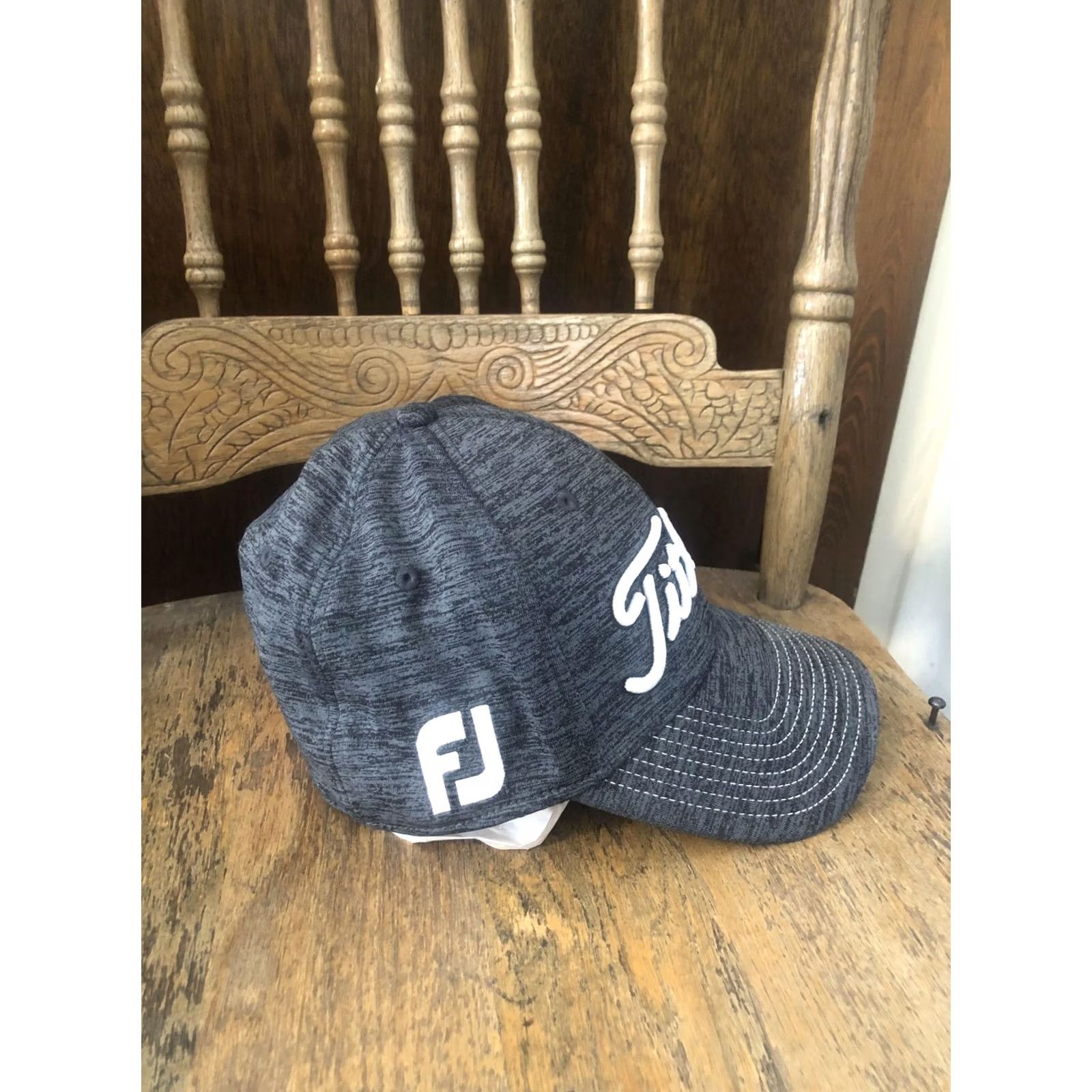 Titleist Titleist Hat Cap Fitted Mens S/M Gray Pro V1 FJ Stretch Performance Golf Hat Cap Mens S/M Gray Titleist FJ Pro V1 Embroidered Cap Size ONE SIZE - 2 Thumbnail