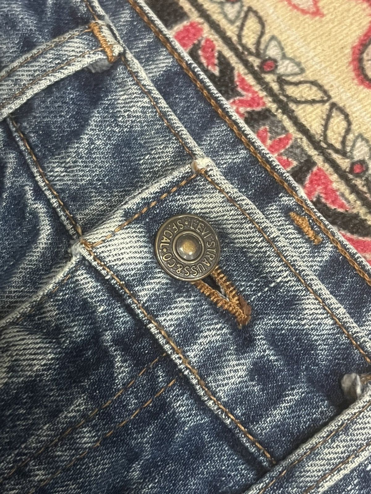 Levi's Vintage Y2K Levi’s 509 Blue Faded Washed Distressed Jeans Size US 32 / EU 48 - 5 Thumbnail