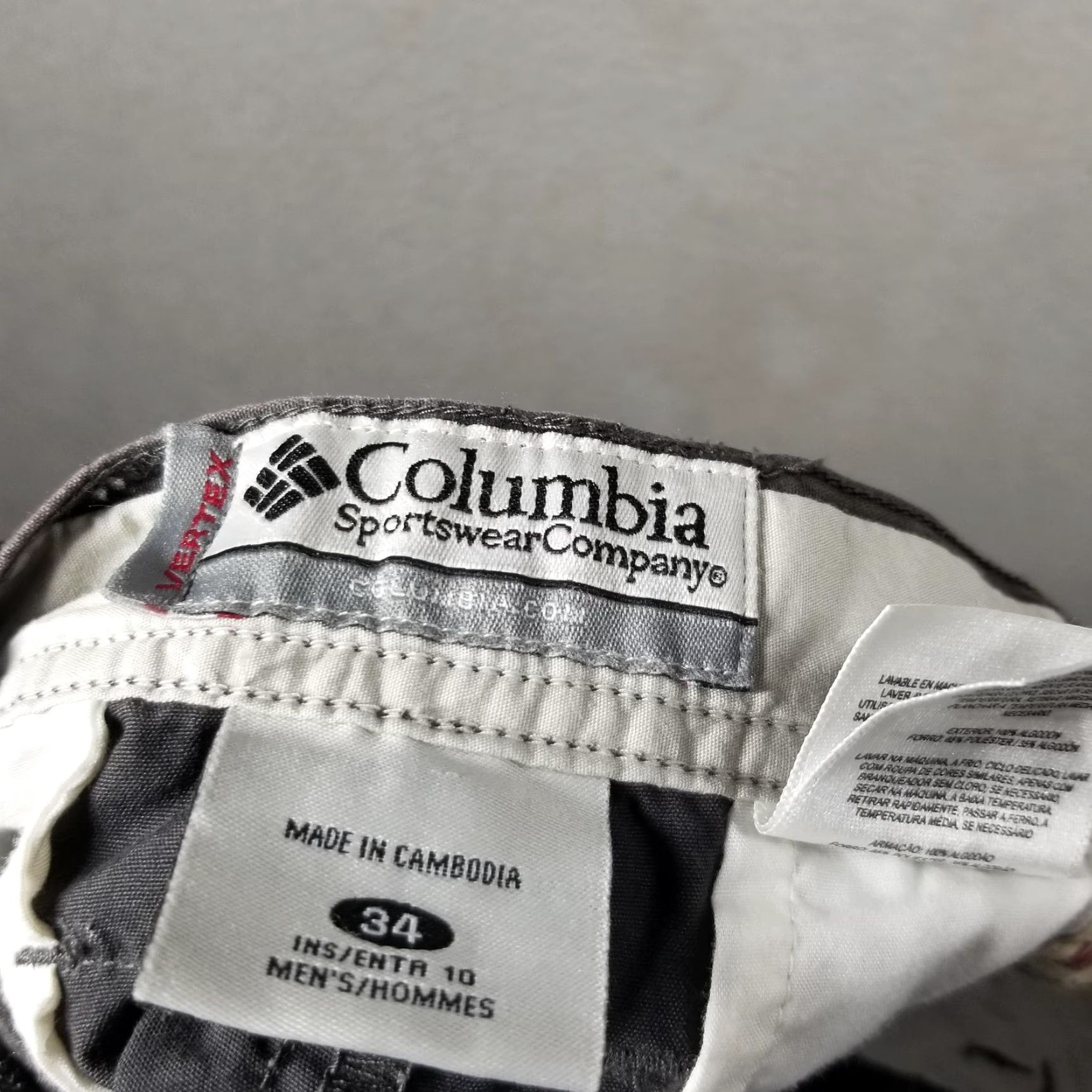 Vintage Columbia Shorts Mens 34 Gray 10 In Inseam Integrated Belt Cargo Hiking AM4001 Size US 34 / EU 50 - 7 Thumbnail