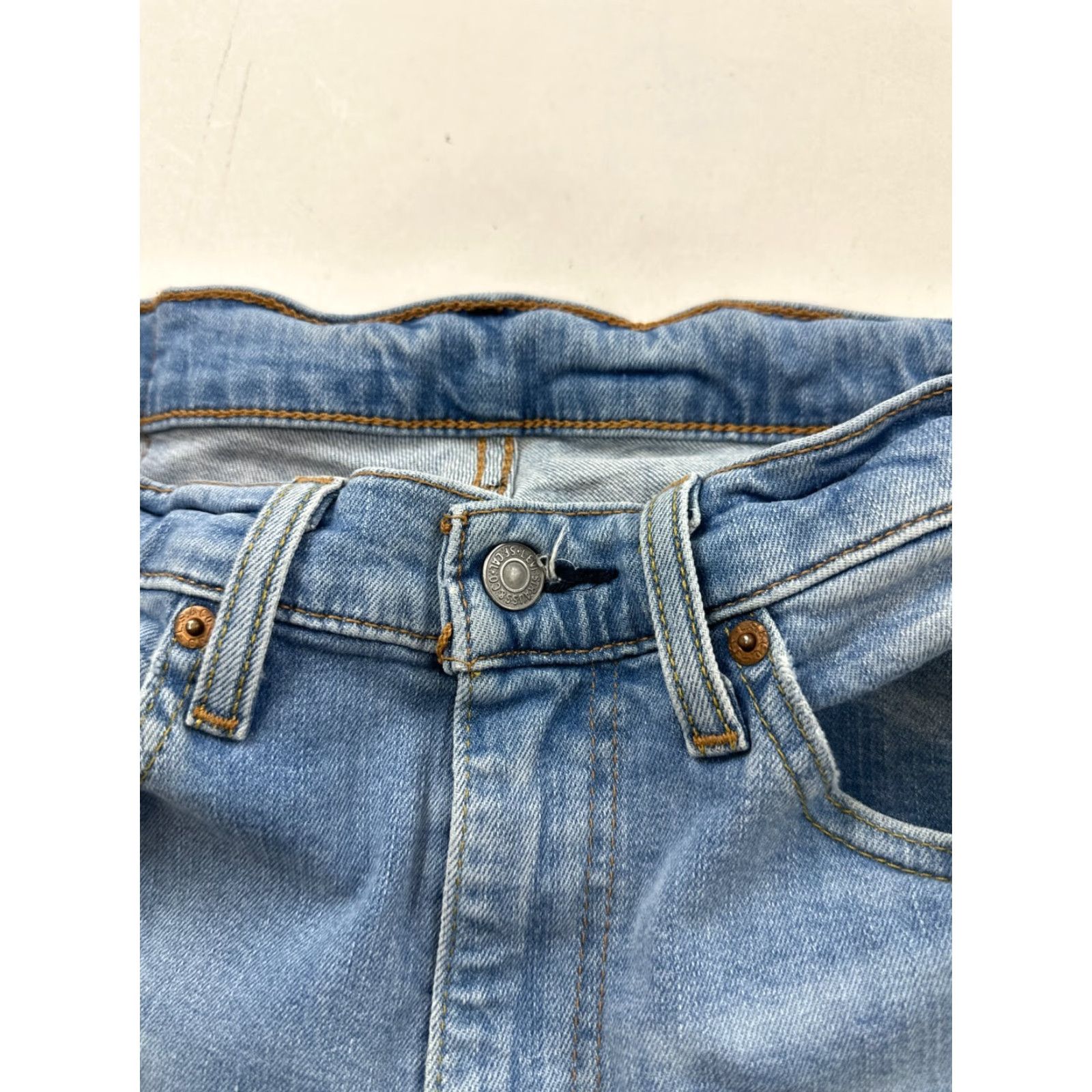 Levi's Levi’s 514 Jeans Mens 31x30 Blue Denim Faded Stitch Straight Leg Red Tab Shirt? Size US 31 - 4 Thumbnail