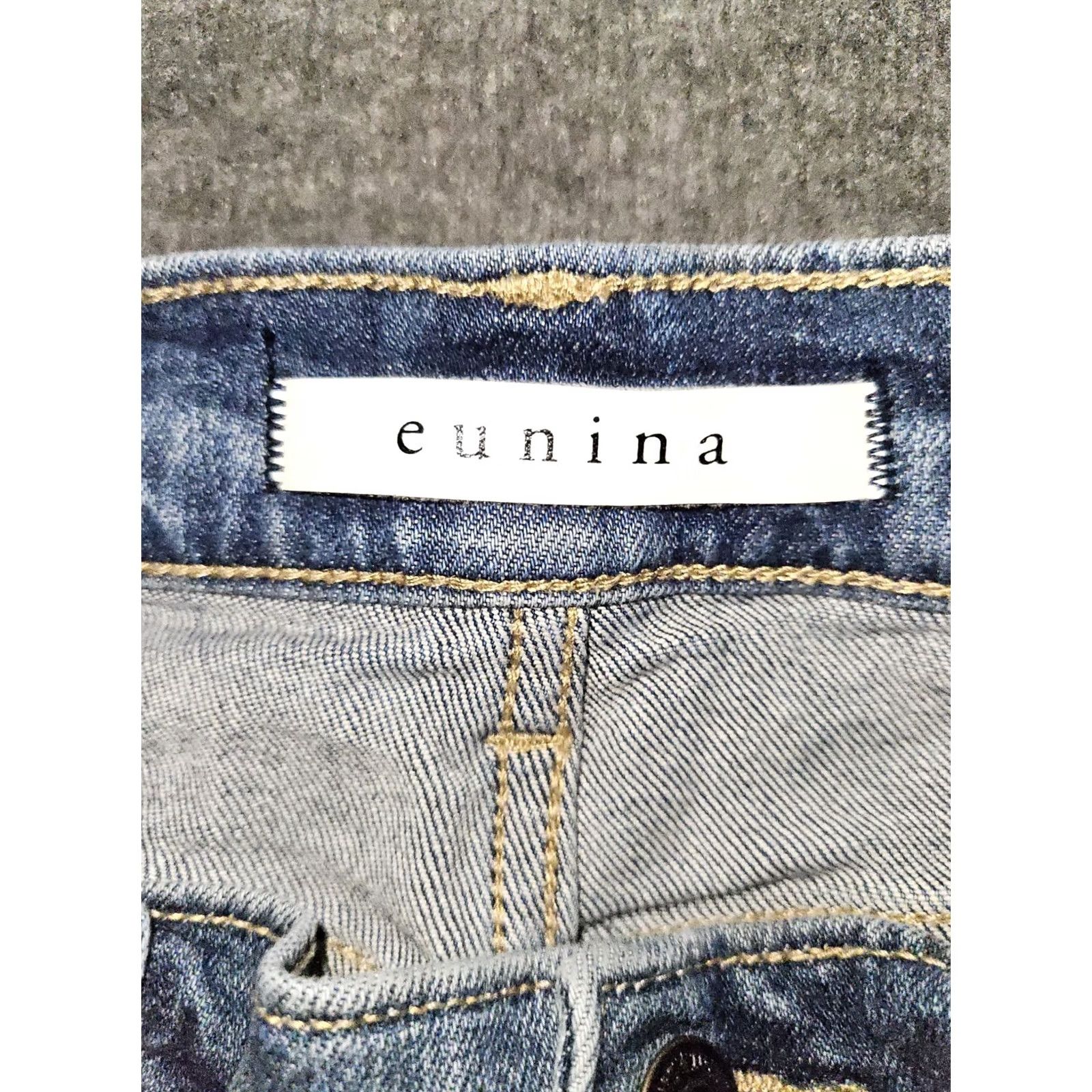 Vintage VINTAGE Eunina Rocky Super High Rise Boyfriend Jeans Women 11/30 Blue Distressed 90s Bohemian Preppy Mens Womens Size 32" / US 10 / IT 46 - 2 Thumbnail