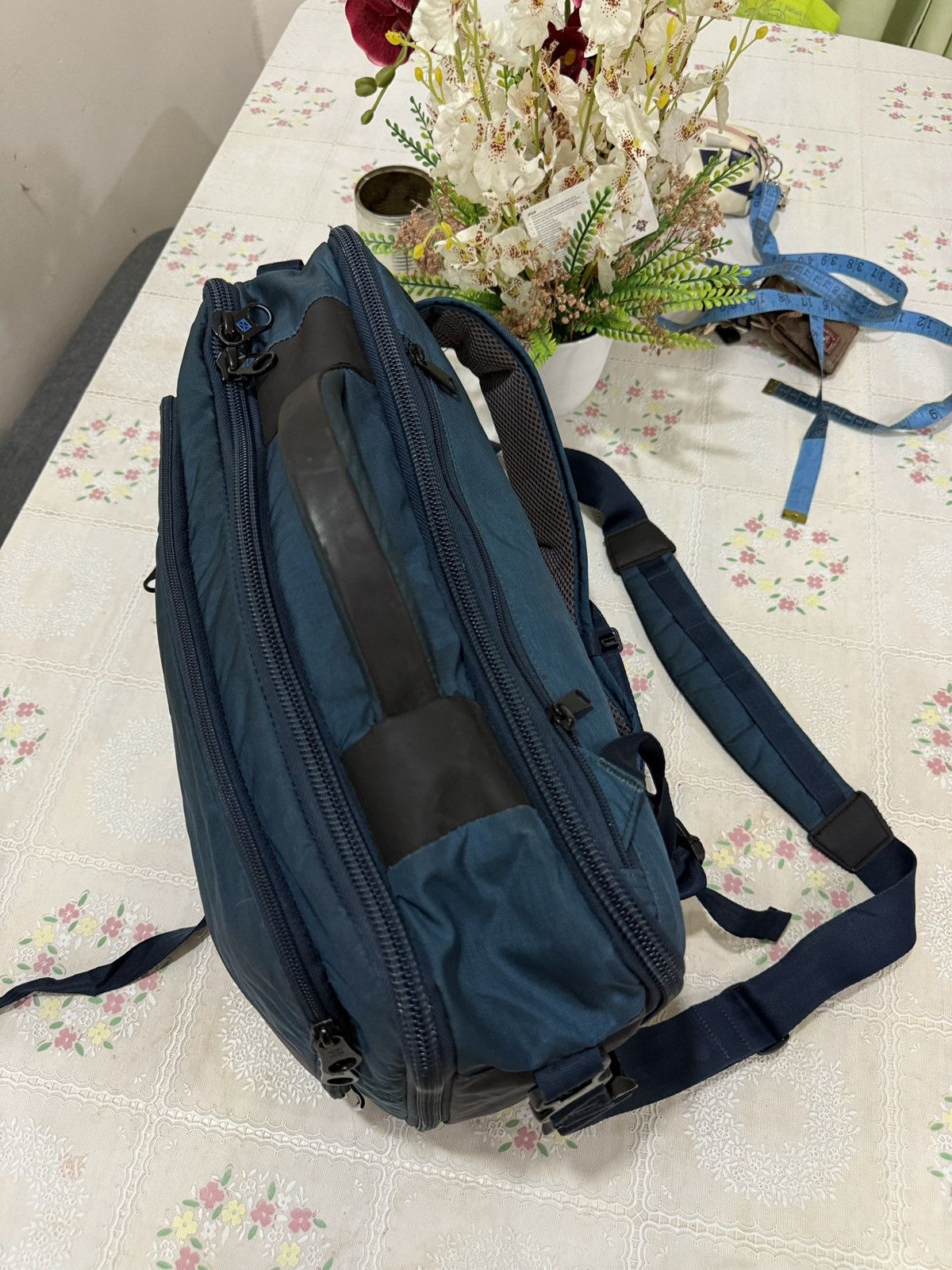 Hypebeast 🔥🔥🔥ARCHIVE ZERO NEW YORK MESSENGER BAGPACK Size ONE SIZE - 5 Thumbnail