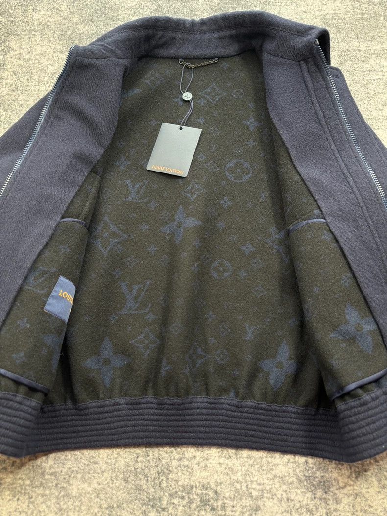 Louis Vuitton Louis Vuitton Dark blue pin pocket wool jacket 2501-Nextarr Size US S / EU 44-46 / 1 - 3 Thumbnail