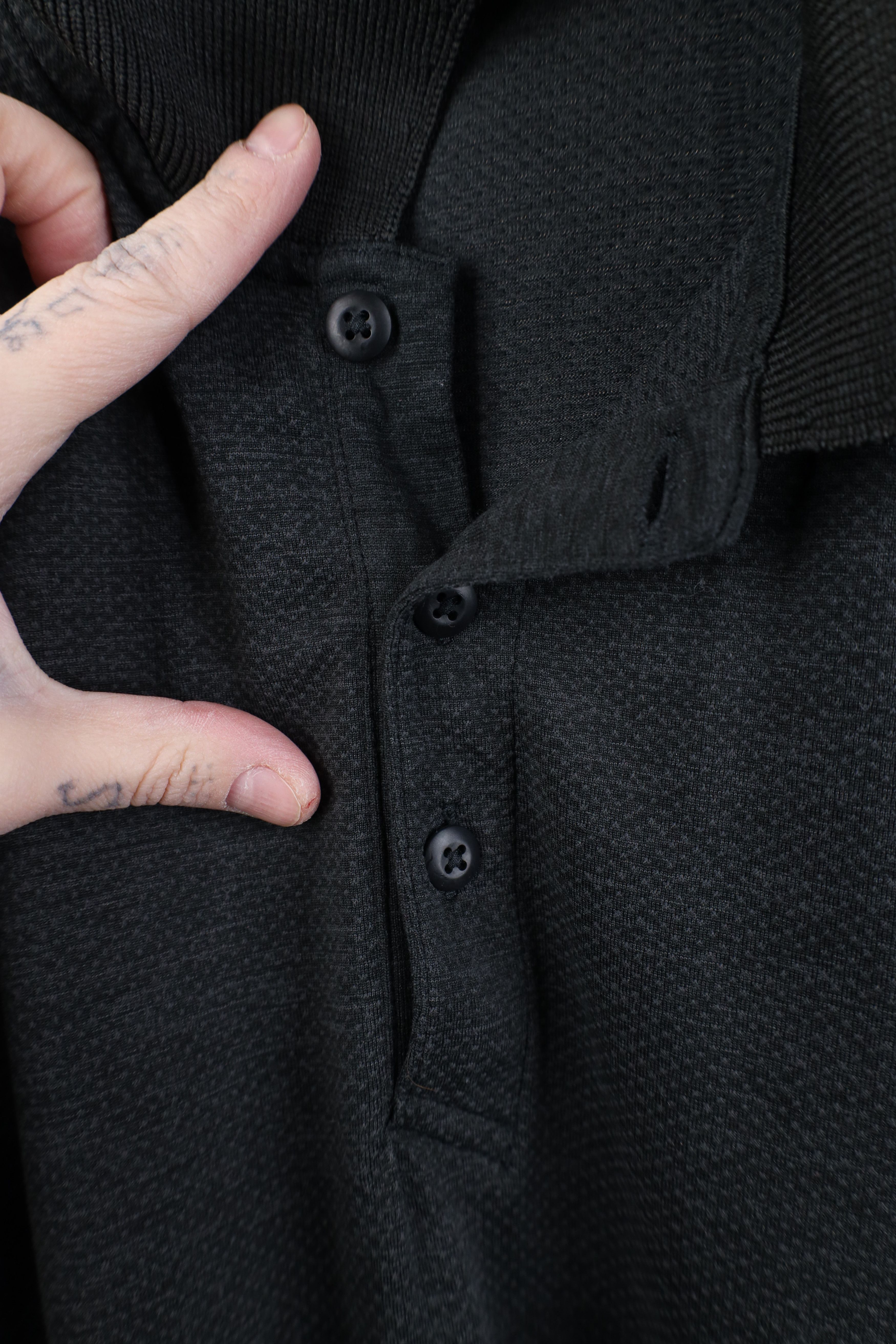 Lululemon Lululemon Vent Tech Knit Collared Golf Polo Shirt Black Size US L / EU 52-54 / 3 - 6 Thumbnail
