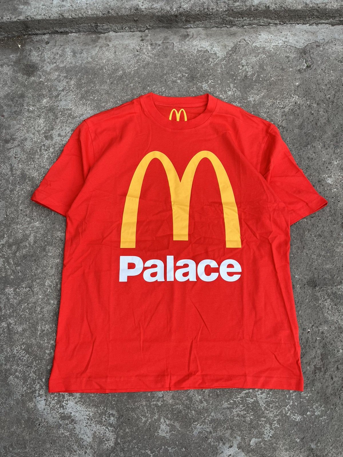 Palace 🍔PALACE X MCDONALD’s LIMITED EDITION BIG LOGO RED TEE Size US XL / EU 56 / 4 - 1 Thumbnail