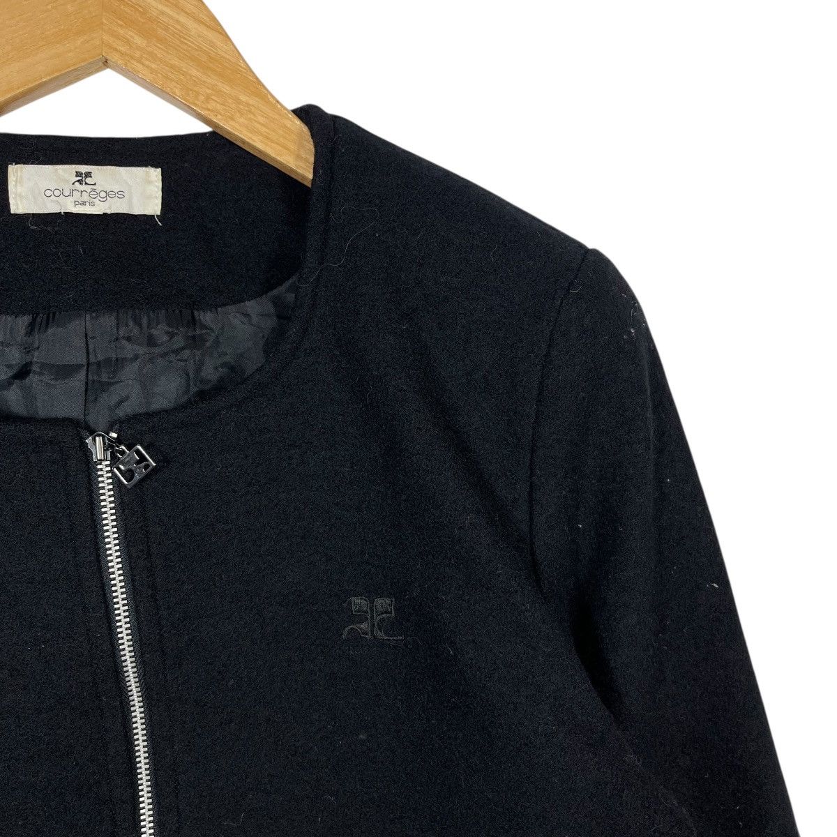 Courreges Courrèges Paris Cropped Zip Jacket Minimalist Black Wool Size S / US 4 / IT 40 - 5 Thumbnail