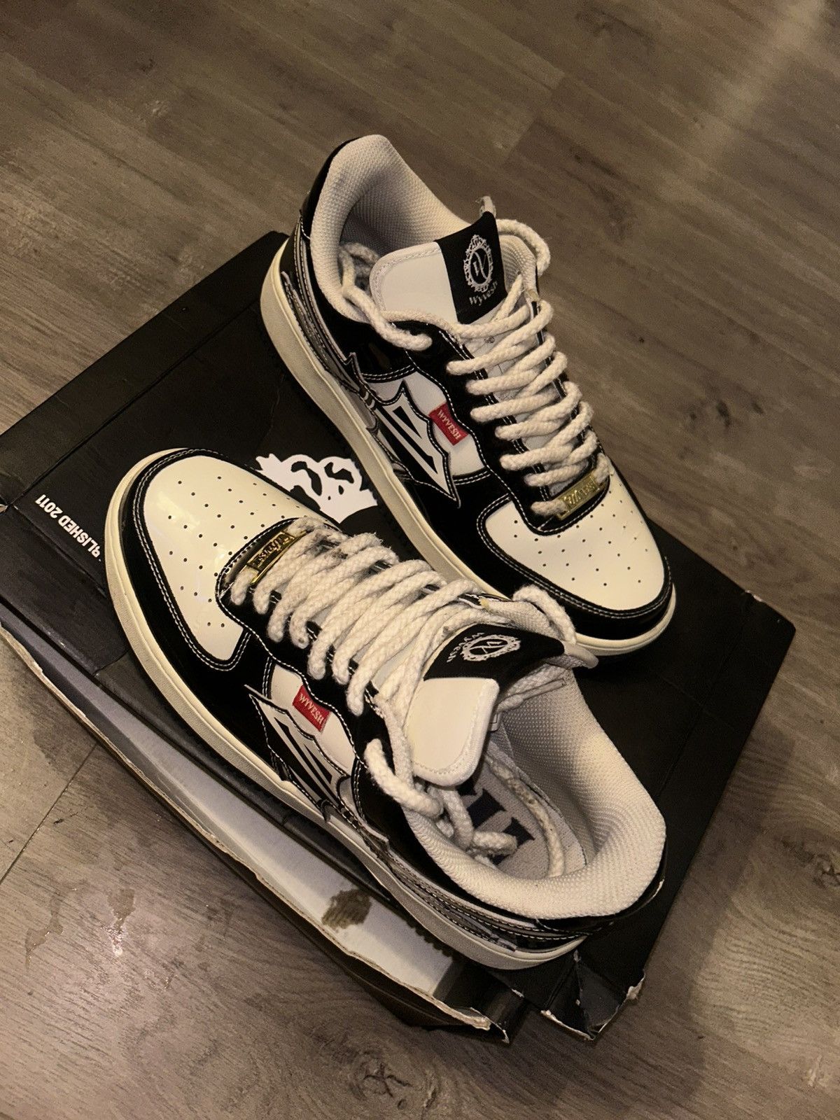 Other Wyveesh low top Size US 10 / EU 43 - 4 Thumbnail