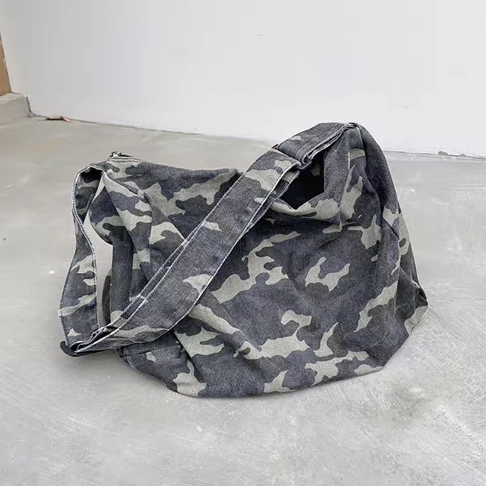 Japanese Brand Versatile Camouflage Bag Size ONE SIZE - 1 Thumbnail