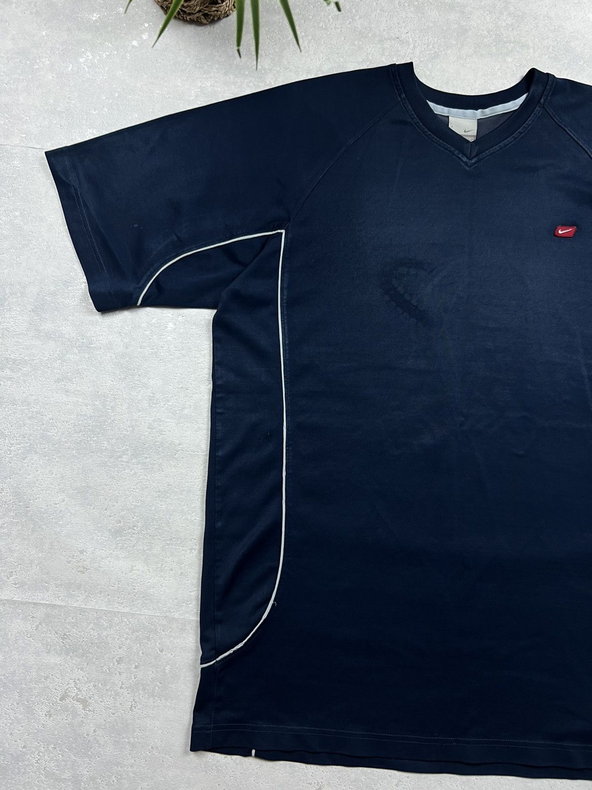 Nike 90s Nike Swoosh Vintage Y2K Oversized Retro Tee T-Shirt Size US XL / EU 56 / 4 - 2 Thumbnail