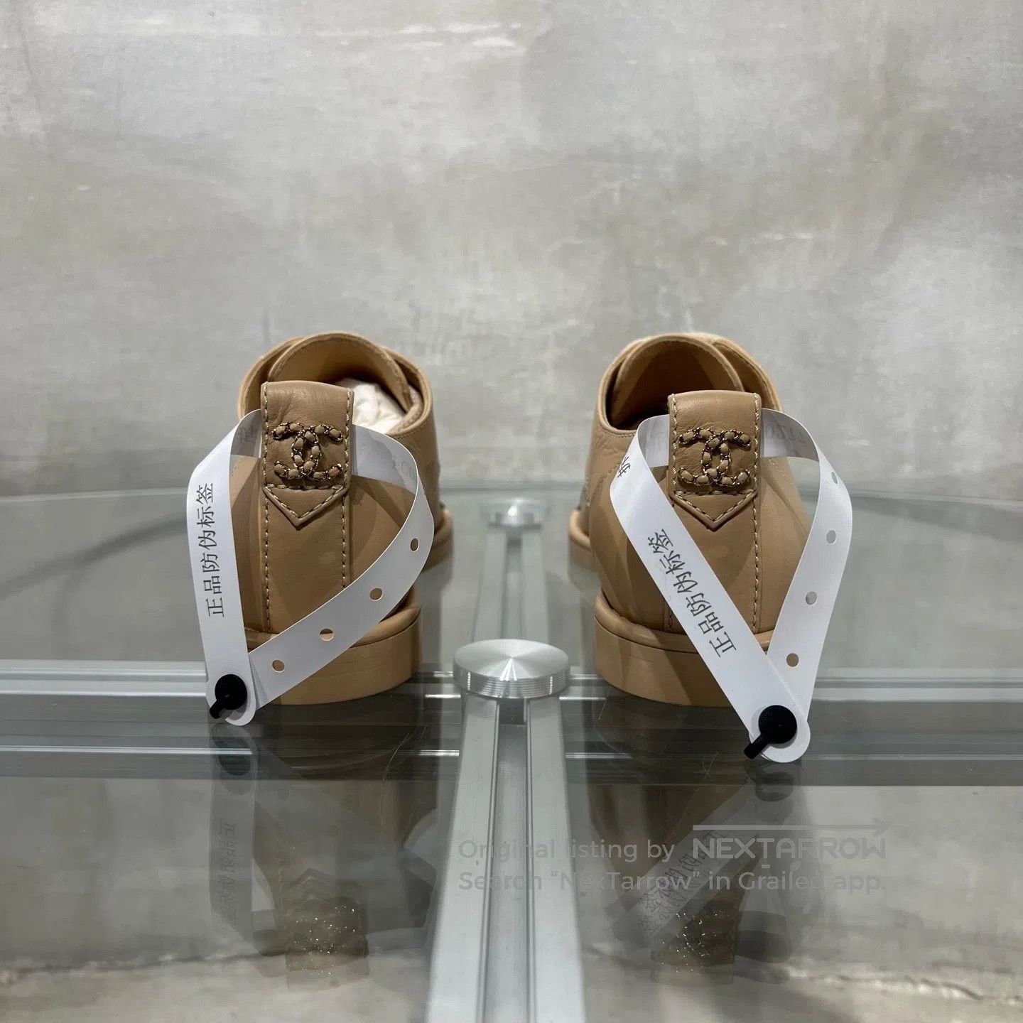 Chanel Chanel Nude-colored leather shoes with black details – Der Size US 5.5 / IT 35.5 - 6 Thumbnail
