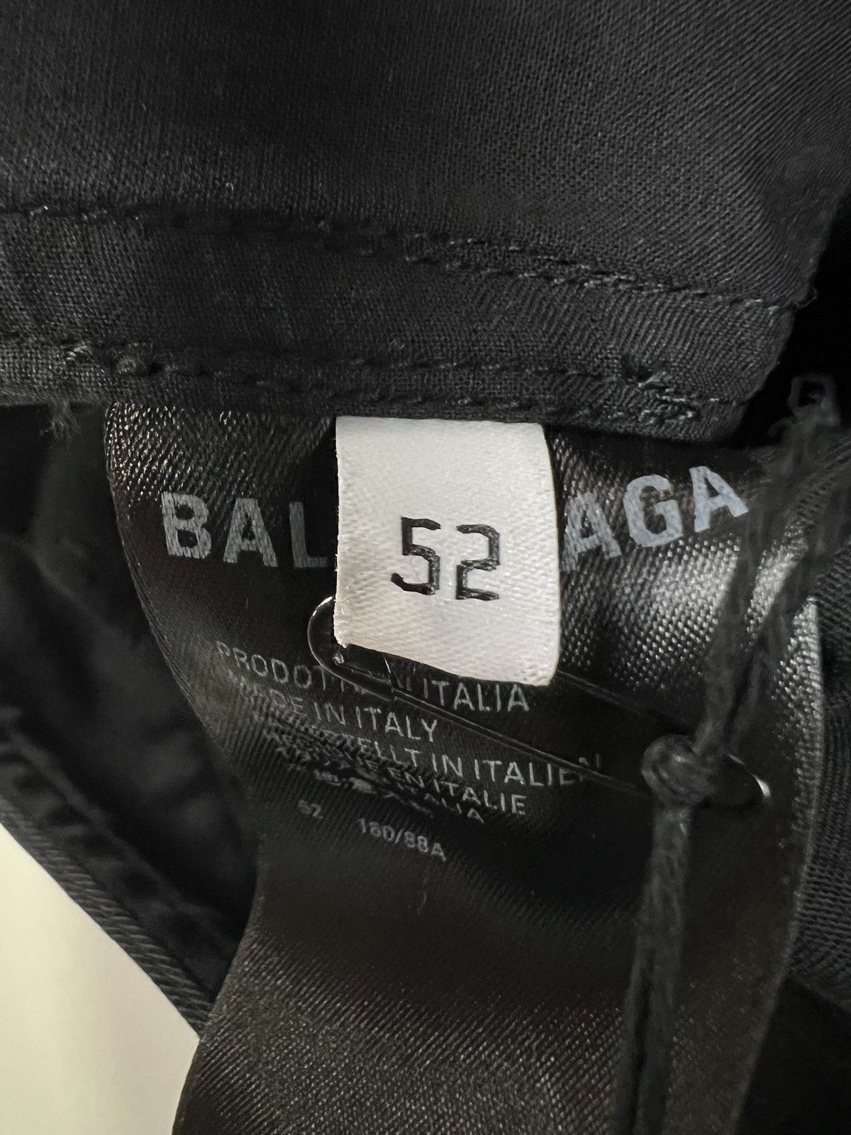 Balenciaga Balenciaga Gamer Shorts SZ. 52 Size US 36 / EU 52 - 18 Thumbnail
