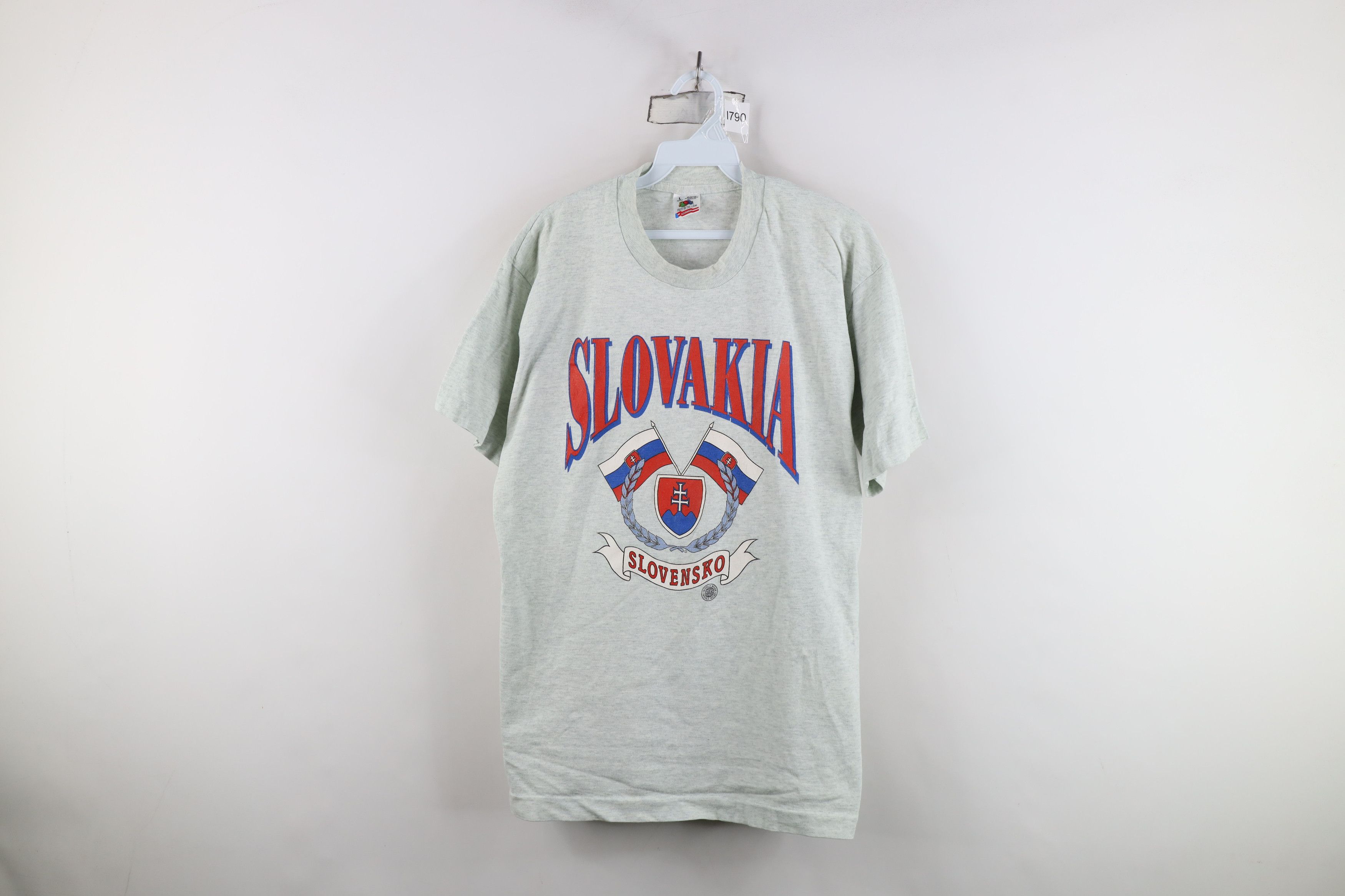 Vintage Vintage 90s Slovakia Slovensko T-Shirt Heather Gray USA Size US L / EU 52-54 / 3 - 1 Thumbnail