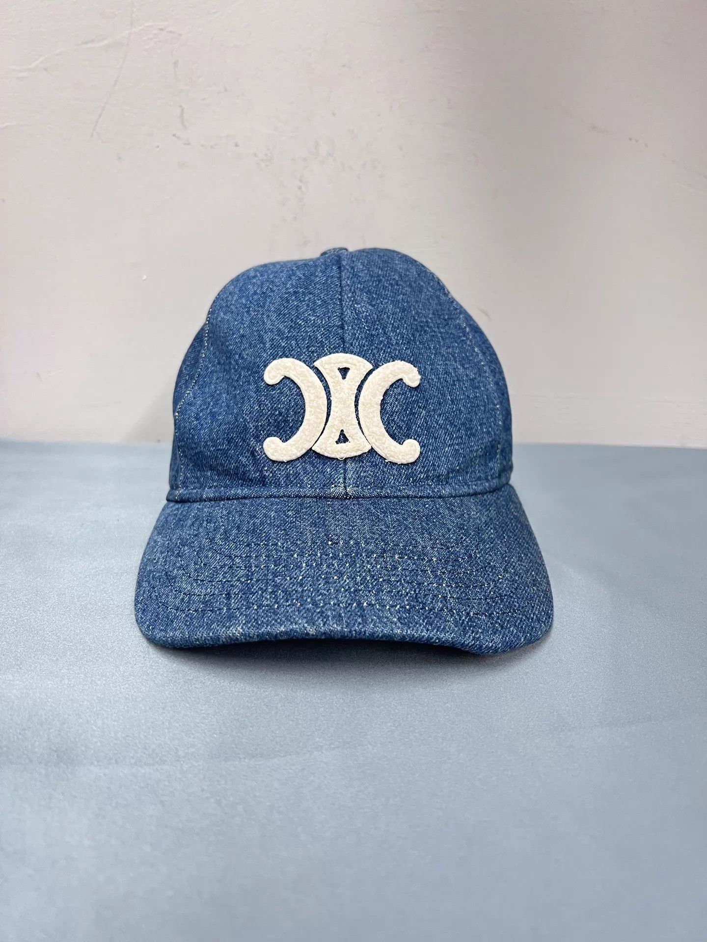 Celine CELINE Denim Blue Triumph Couple M Baseball Cap (worn once) Size ONE SIZE - 2 Thumbnail