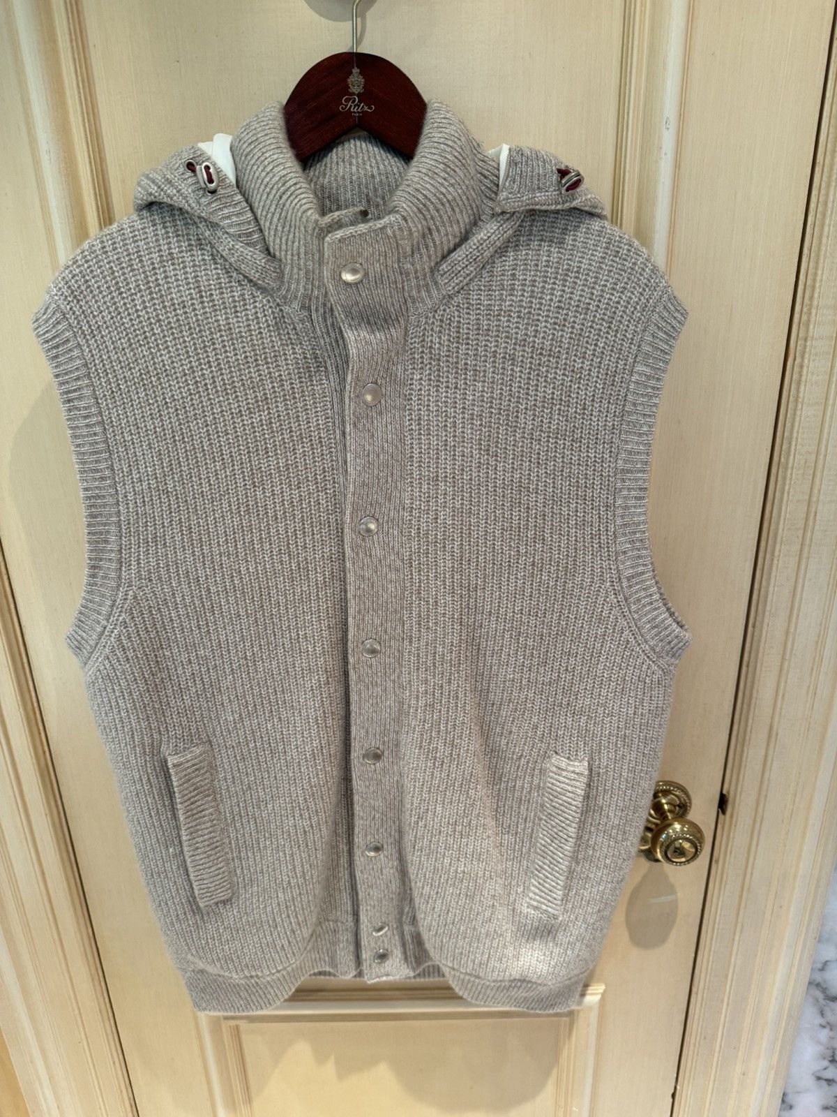 Brunello Cucinelli Brunello Cucinelli cashmere vest Size US L / EU 52-54 / 3 - 1 Thumbnail