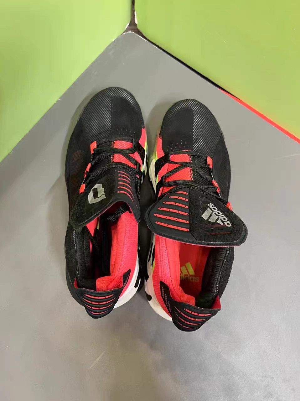 Adidas Adidas Dame 6 Black Red Basketball Shoes K15 Size US 10 / EU 43 - 7 Thumbnail