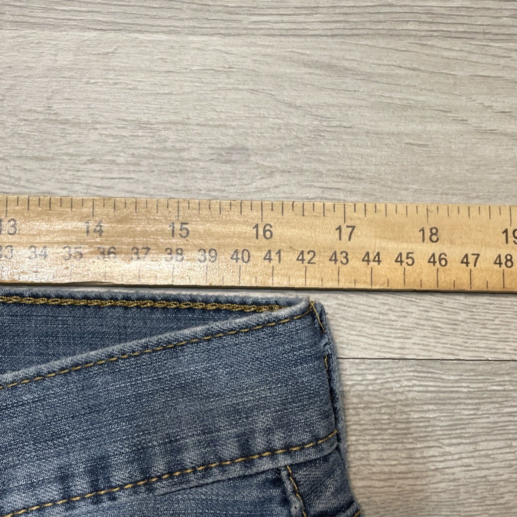 Levi's Levi's 505 Regular Fit Straight Leg Jeans Men 34x33 Blue Denim Casual Size US 34 / EU 50 - 4 Thumbnail