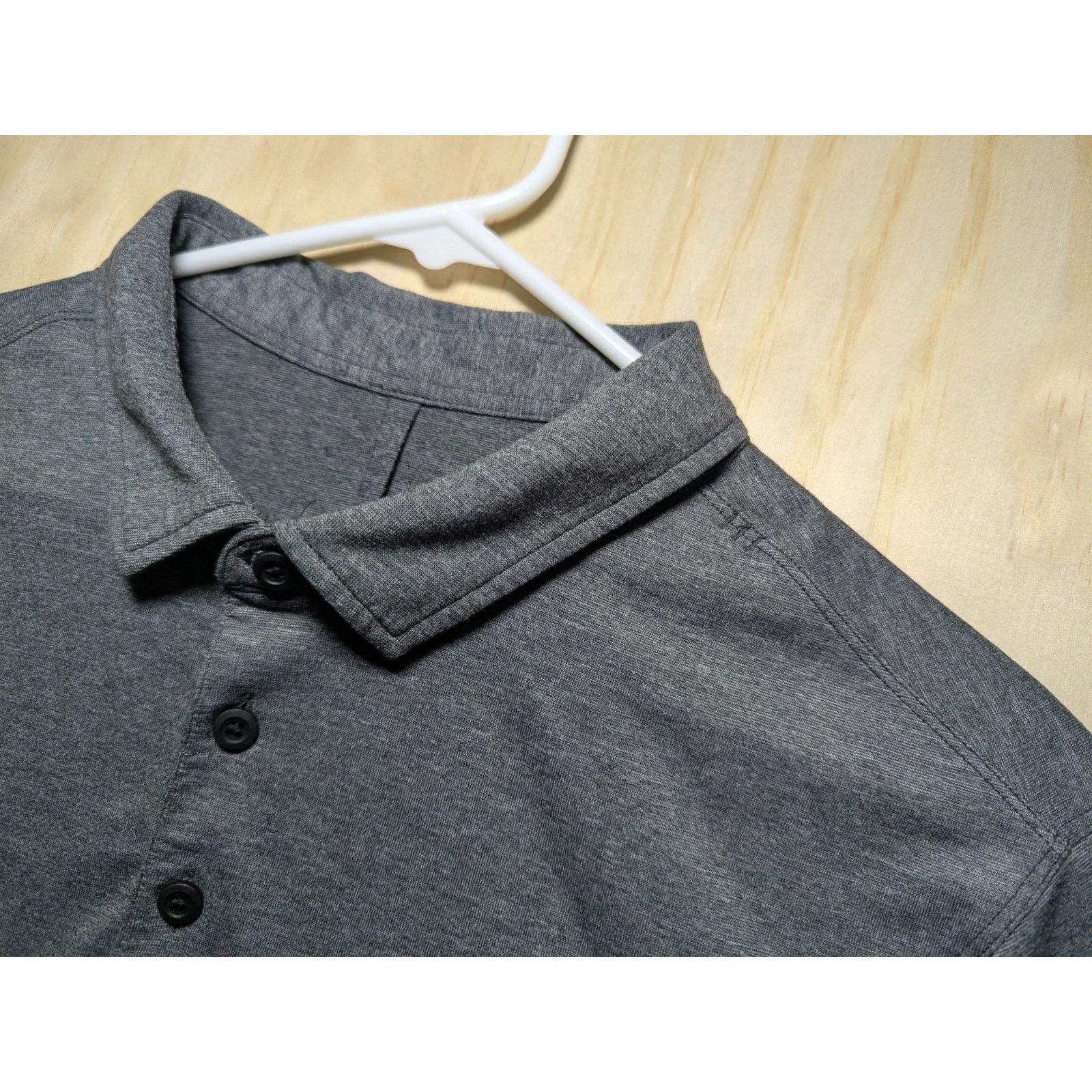 Lululemon Lululemon Men's Medium Heathered Gray Short Sleeve Golf Polo Size US M / EU 48-50 / 2 - 4 Thumbnail