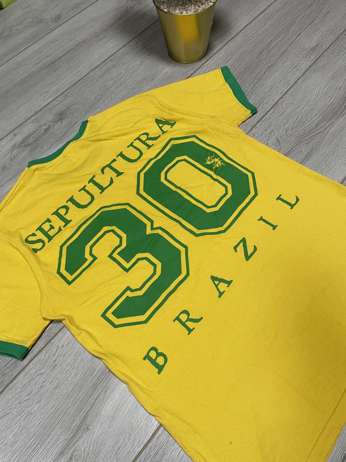 Band Tees Sepultura Brasil t-shirt big print Size US M / EU 48-50 / 2 - 10 Thumbnail