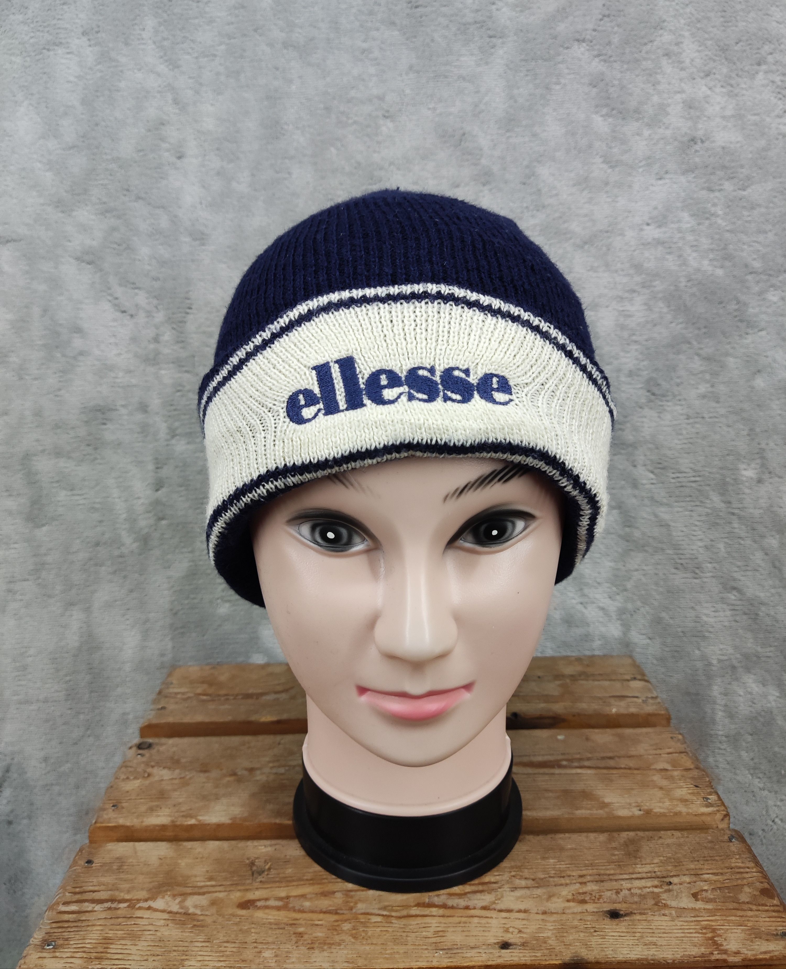 Ellesse Vintage Ellesse Beanie Hat Size ONE SIZE - 1 Thumbnail