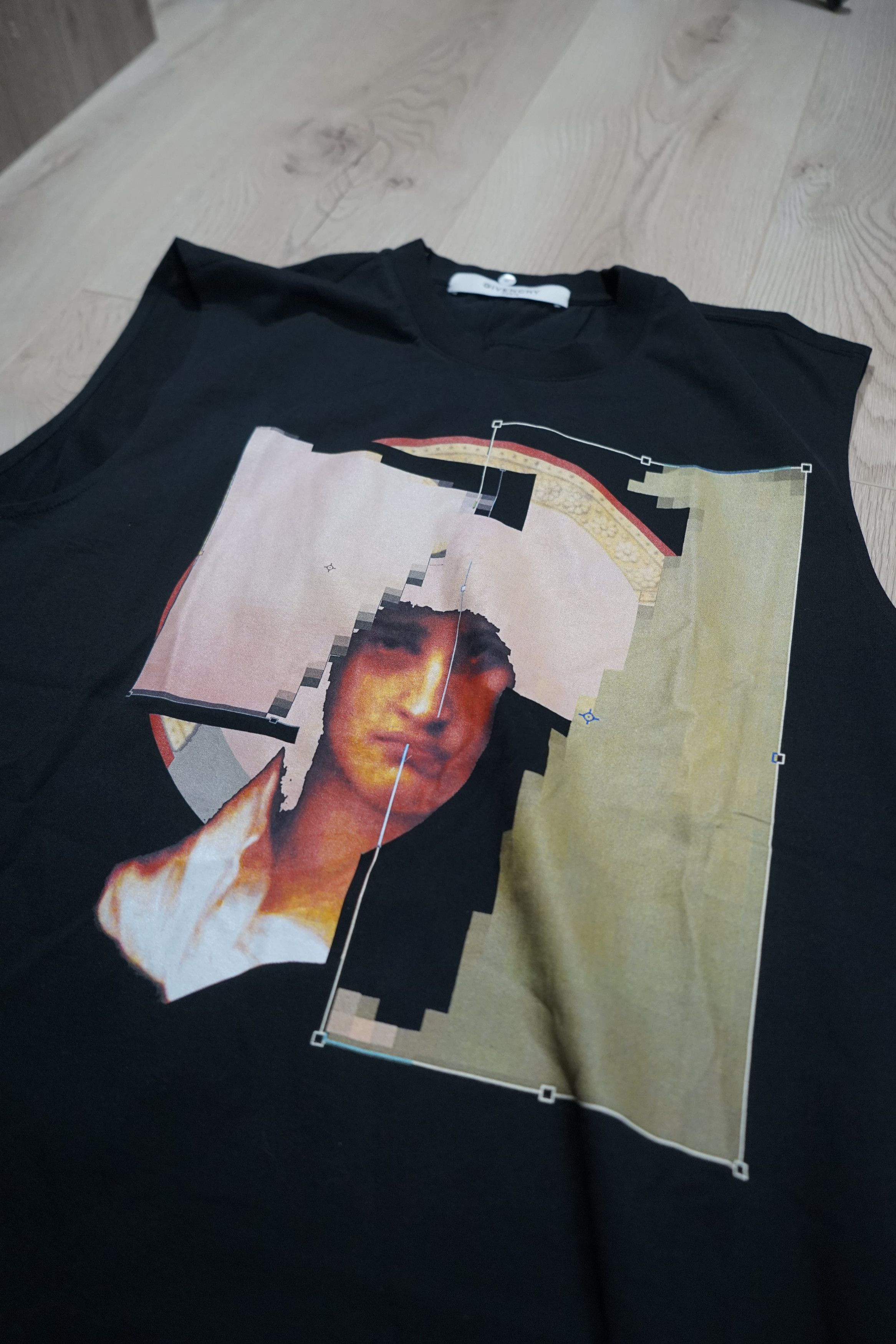 Givenchy FW16 TISCI GIVENCHY MADONNA PIXEL GLITCH ABSTRACT Size US M / EU 48-50 / 2 - 4 Thumbnail