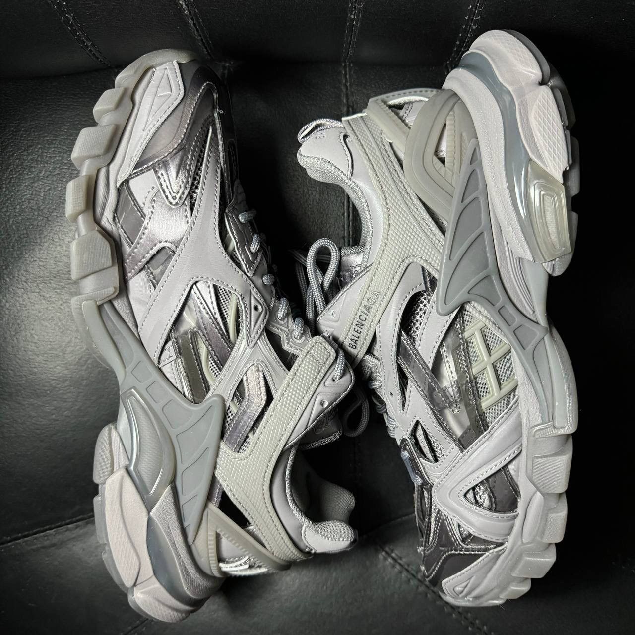 Balenciaga balenciaga track 2 new Size US 7 / EU 40 - 5 Thumbnail
