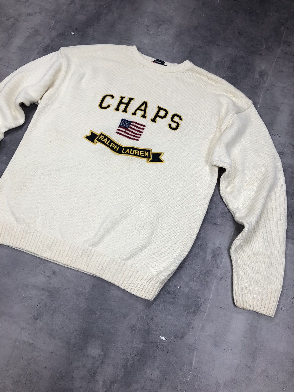 Chaps Ralph Lauren × Vintage Vintage Ralph Lauren Chaps USA Flag Big Logo Sweater Size US XL / EU 56 / 4 - 2 Thumbnail