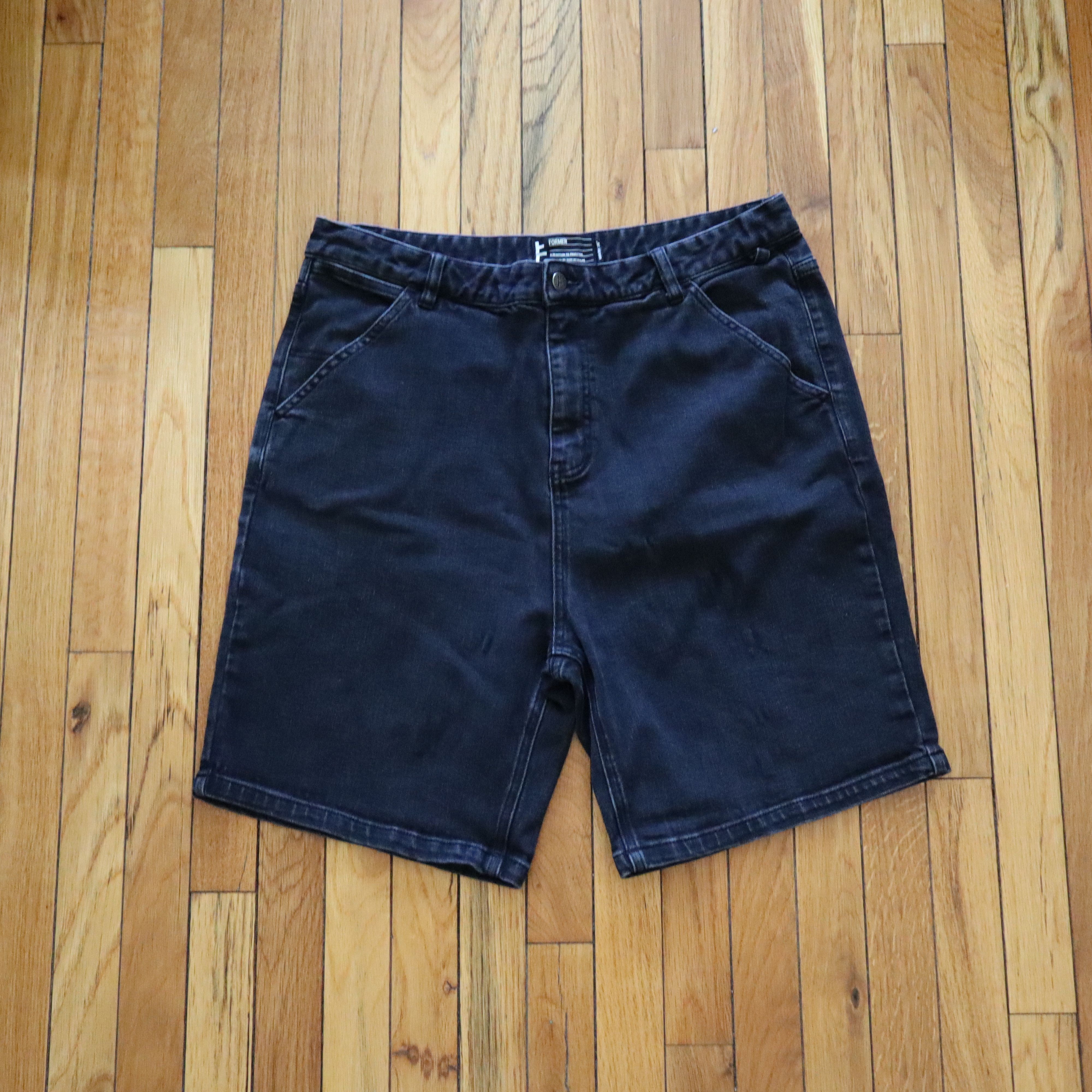 Carhartt × Dickies × Wrangler 90s Former Wide Leg Baggy Black Skater Denim Shorts Jorts Size US 36 / EU 52 - 1 Thumbnail
