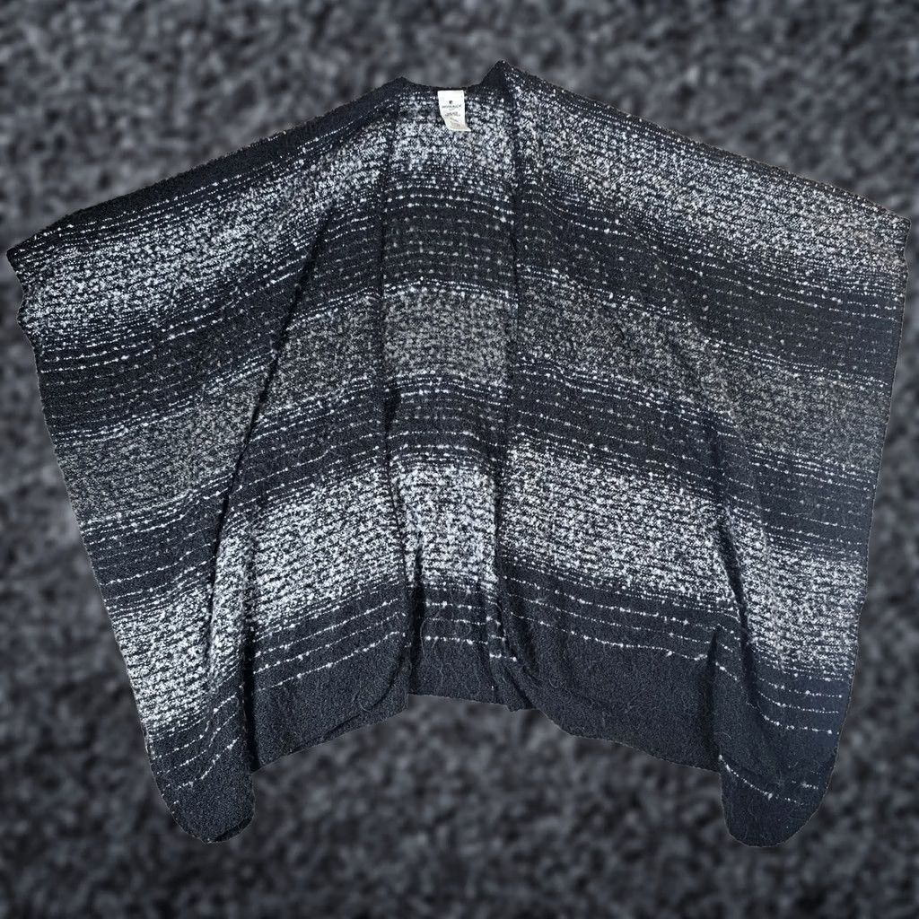 Vintage VINTAGE Woolrich Shawl Cape Wrap One Size Black & Gray Ombre Striped Polyester Women Size ONE SIZE - 1 Thumbnail