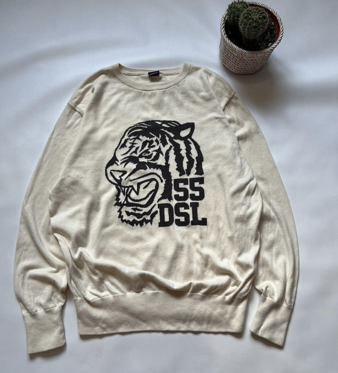 Diesel Vintage Diesel 90’s Sweater Tiger Size US L / EU 52-54 / 3 - 1 Thumbnail