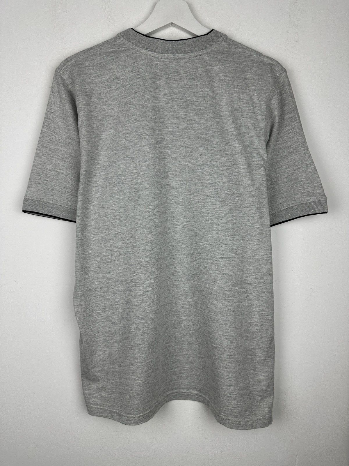 Nike Y2K Nike Center Mini Swoosh Logo T Shirt Tee Vintage Central Size US M / EU 48-50 / 2 - 7 Thumbnail