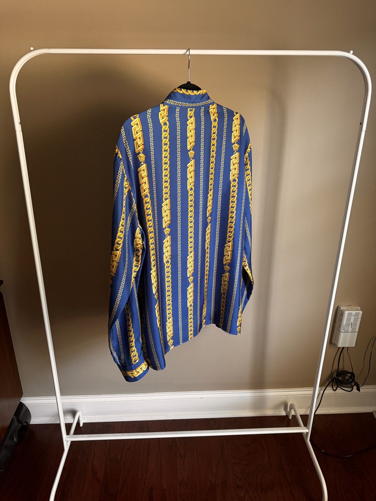 Versace Versace Chain Link 100% Silk button-down long sleeve shirt Size US XL / EU 56 / 4 - 2 Thumbnail