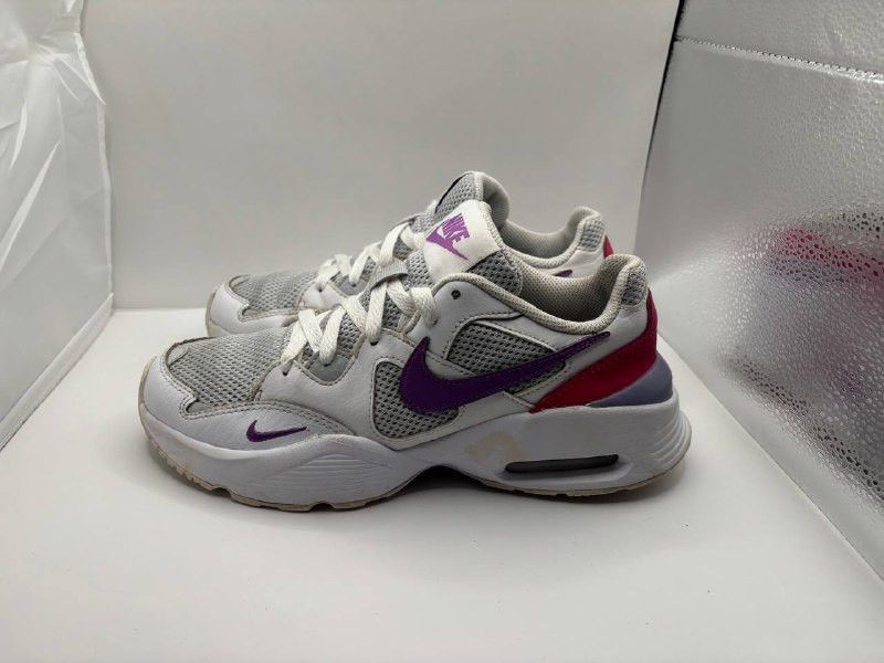 Nike Nike Air Max Excee White/Purple (Size 5Y/37.5) Size US 7.5 / IT 37.5 - 9 Thumbnail