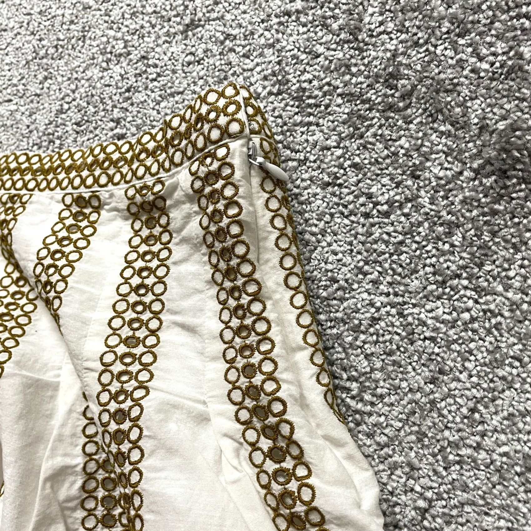 Bcbgmaxazria BCBGMAXAZRIA Skirt Womens 4 White A-Line Silk Blend Embroidered Rings Knee Length VINTAGE No Size 27" / US 4 / IT 40 - 6 Thumbnail