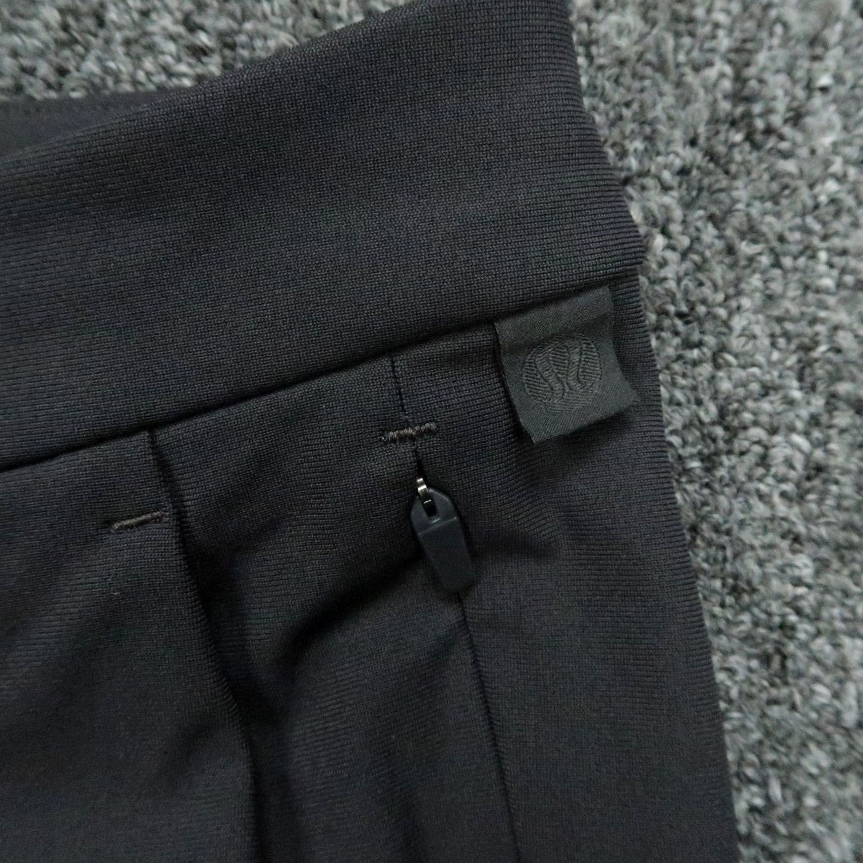 Lululemon Lululemon Mens Pants Slim Grey Zip Pocket - Vintage Size US 34 / EU 50 - 3 Thumbnail
