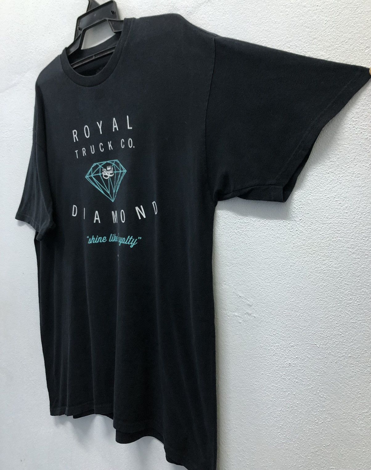 Vintage Vintage Royal Truck Co. Diamond Made In Usa T-Shirt Size US XL / EU 56 / 4 - 5 Thumbnail