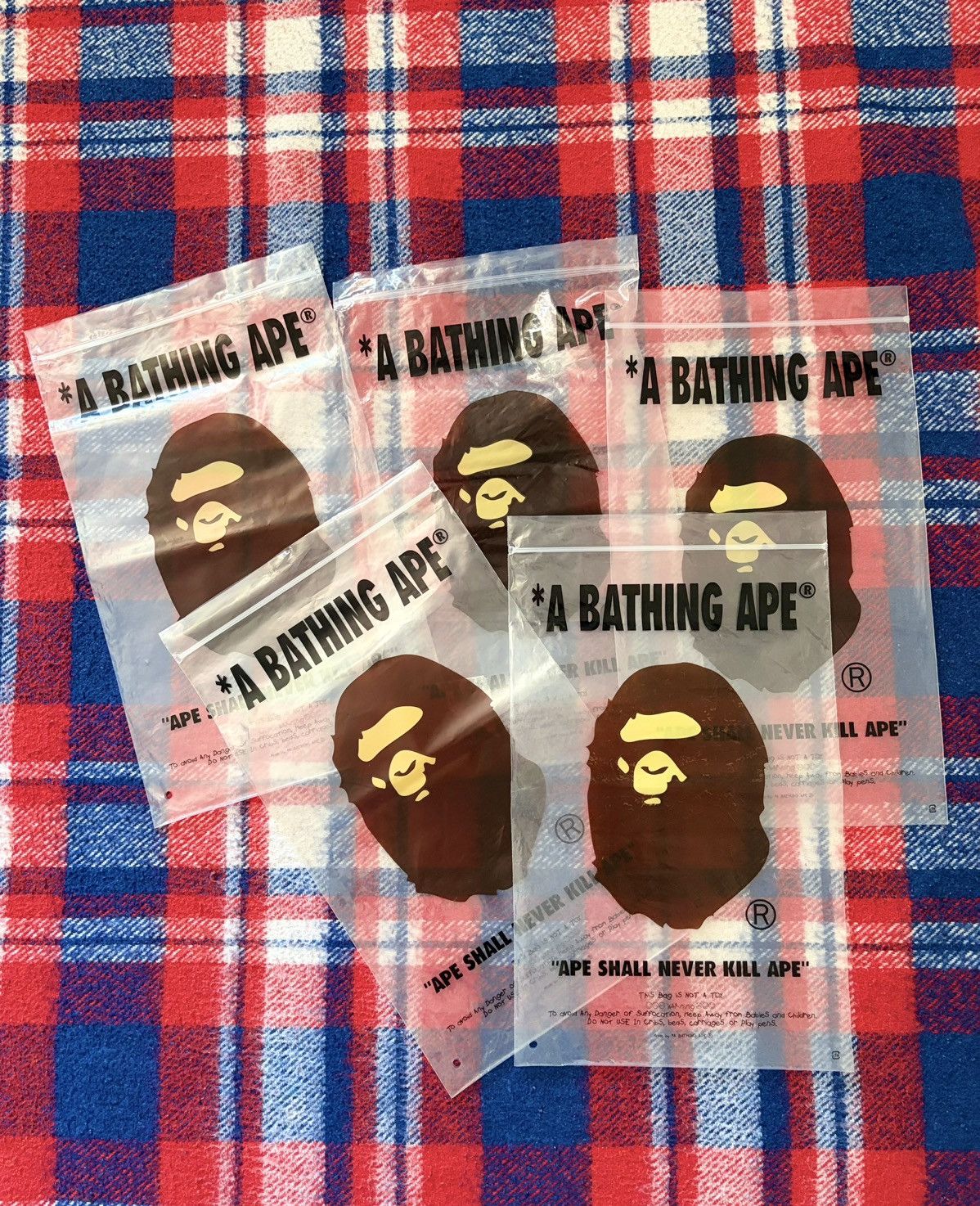 Bape A Bathing Ape (Bape) T-shirt Size US S / EU 44-46 / 1 - 8 Thumbnail