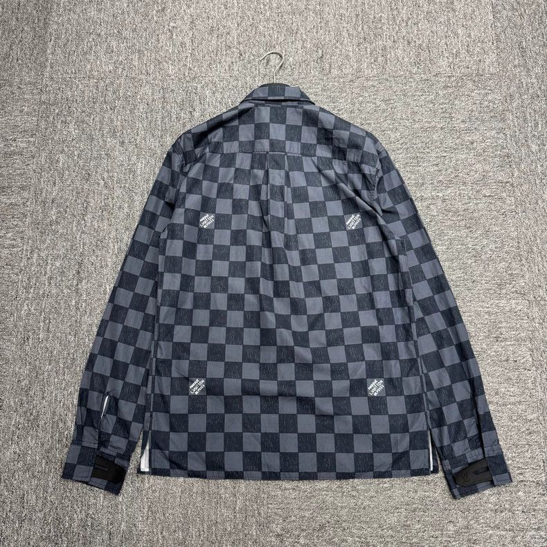 Louis Vuitton Louis Vuitton A checkered shirt 2501-Nextarrow Size US M / EU 48-50 / 2 - 4 Thumbnail
