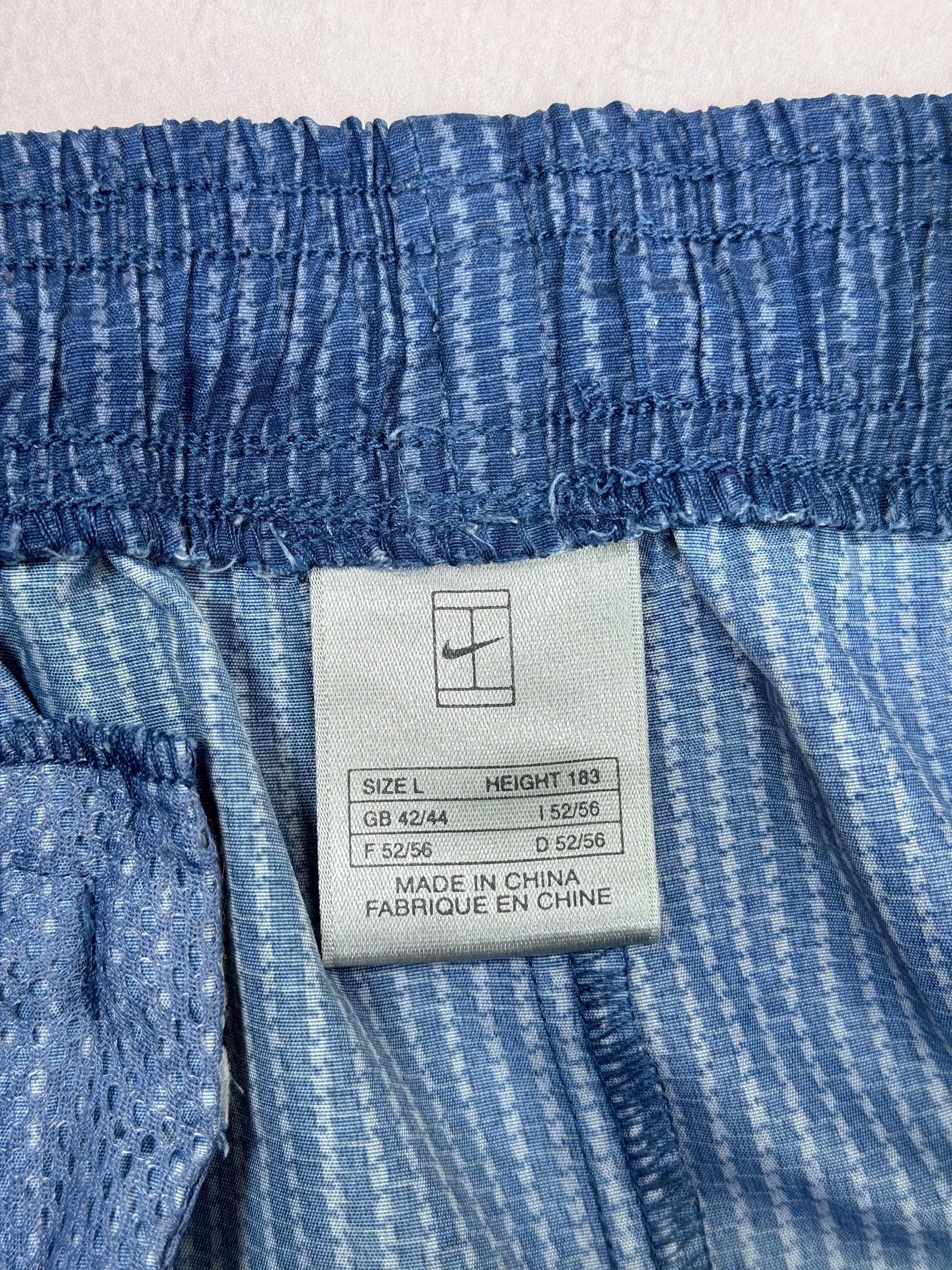 Nike × Vintage Vintage Nike Challenge Court Tennis Shorts Blue Stripe Size US 36 / EU 52 - 3 Thumbnail