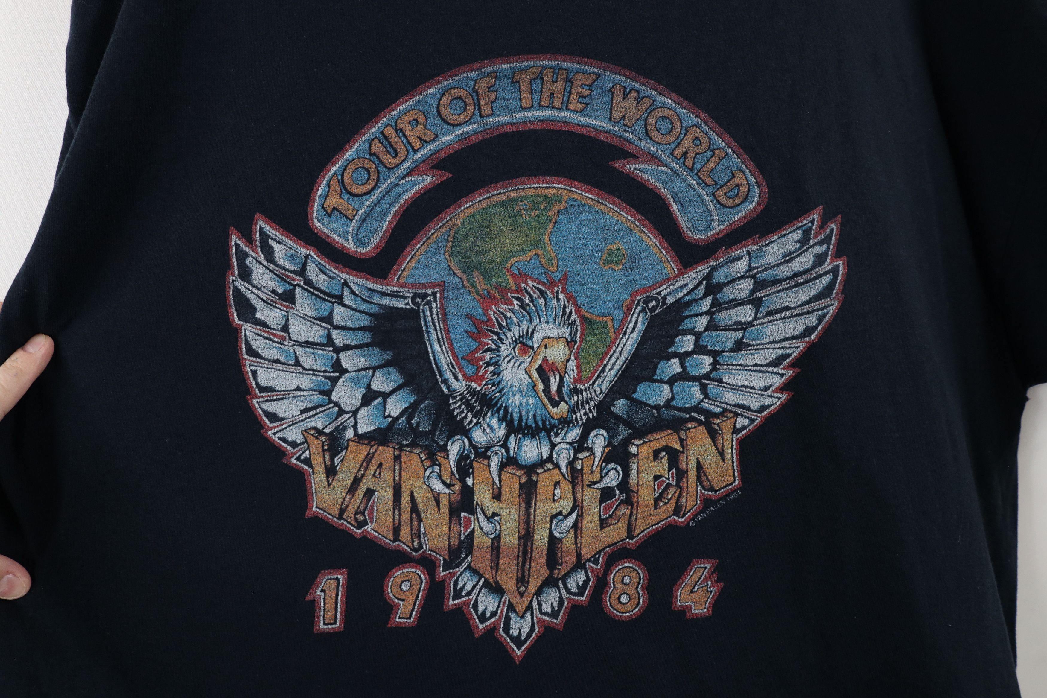 Vintage Vintage 80s 1984 Tour of the World Van Halen Band T-Shirt Size US XL / EU 56 / 4 - 4 Thumbnail