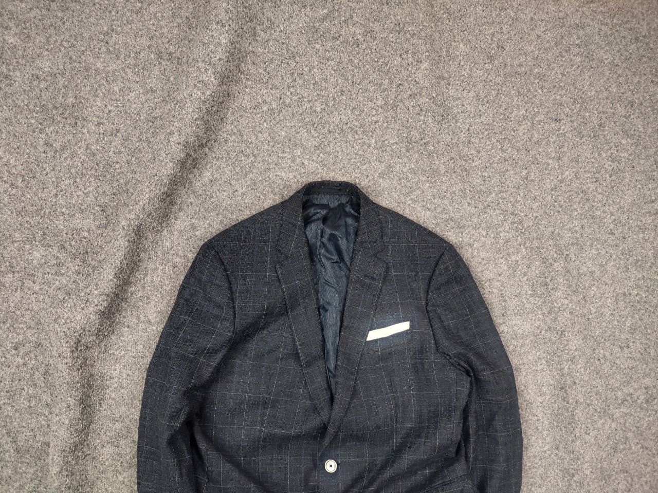 Hugo Boss Hugo Boss lanificio tesse biella Wool check Blazer Jacket Size US L / EU 52-54 / 3 - 1 Thumbnail