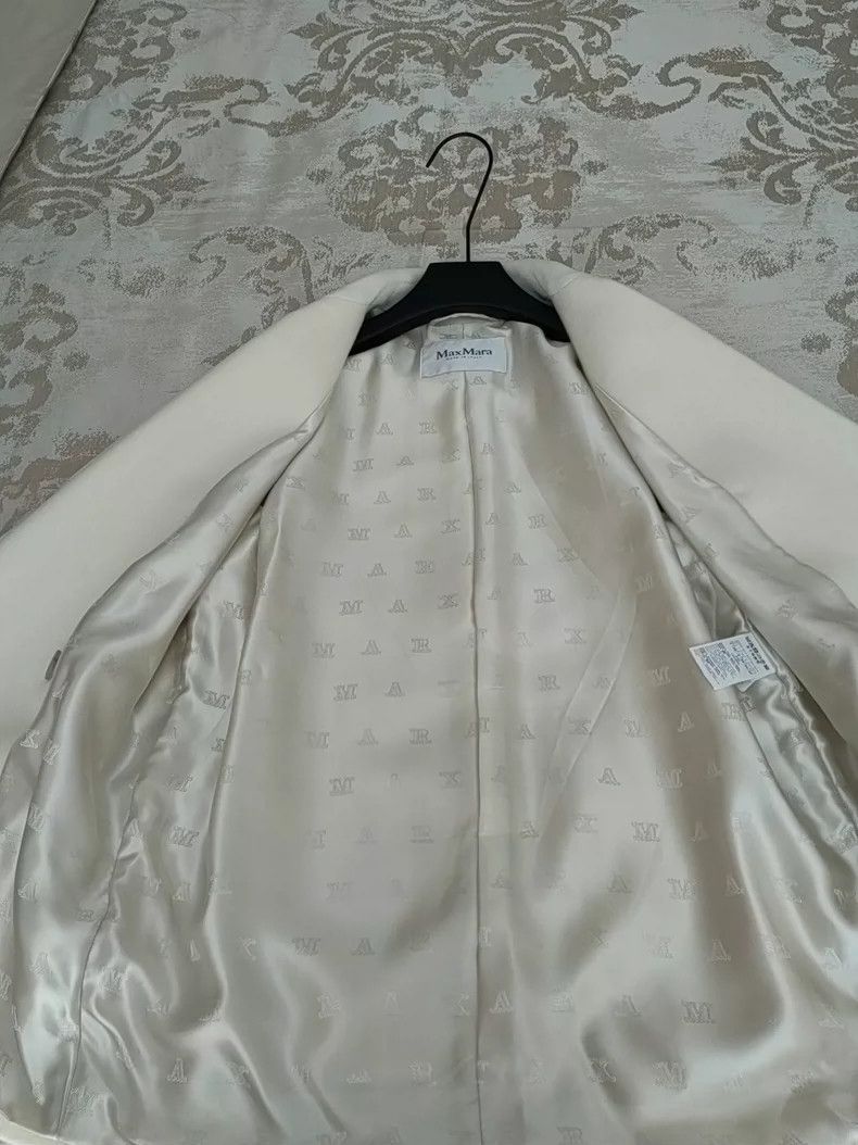 Max Mara Max Mara Milky white double-breasted short coat Size S / US 4 / IT 40 - 3 Thumbnail