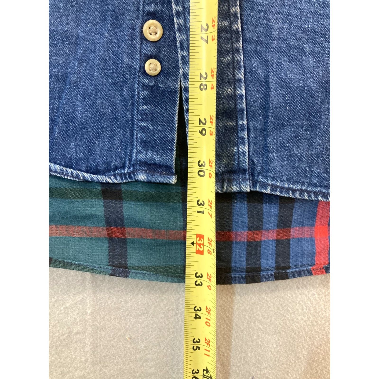 Tommy Hilfiger VTG Tommy Hilfiger Long Sleeve Button Down Shirt Mens L Denim and Green Plaid Size US L / EU 52-54 / 3 - 5 Thumbnail