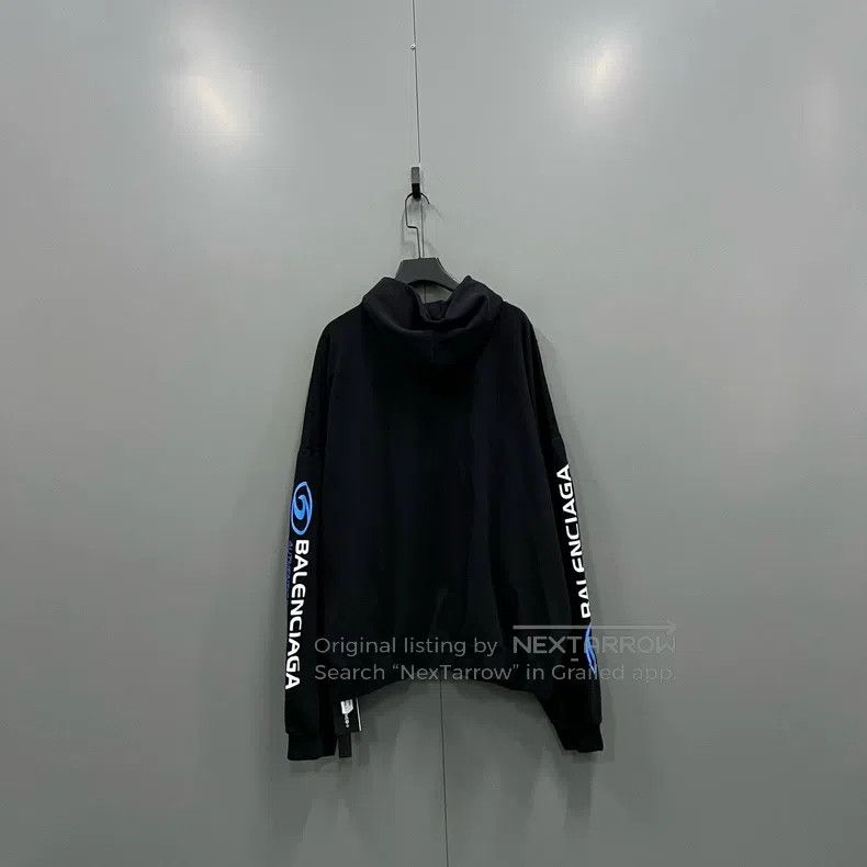 Balenciaga Balenciaga Front Printed Logo Hoodie Size US XL / EU 56 / 4 - 2 Thumbnail