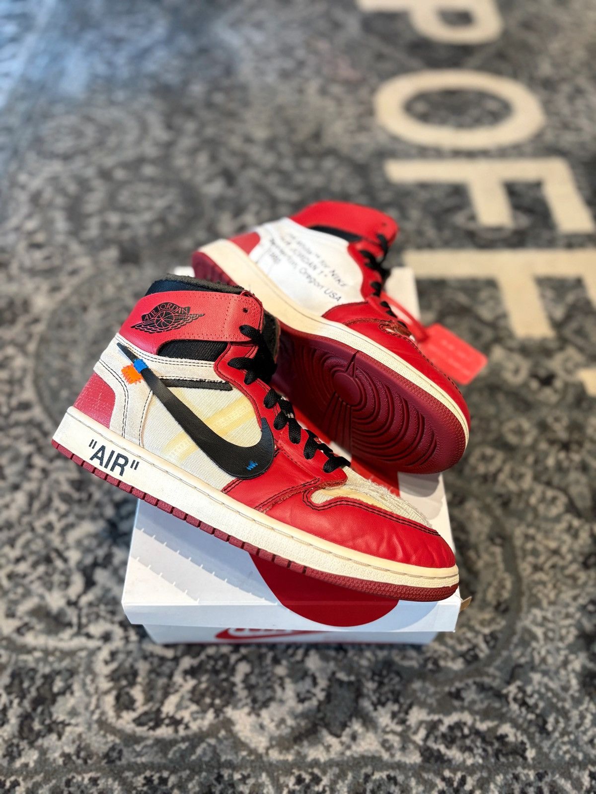 Jordan Brand × Off-White Jordan 1 High Retro Off-White Chicago PO RB Size 9 Size US 9 / EU 42 - 2 Thumbnail