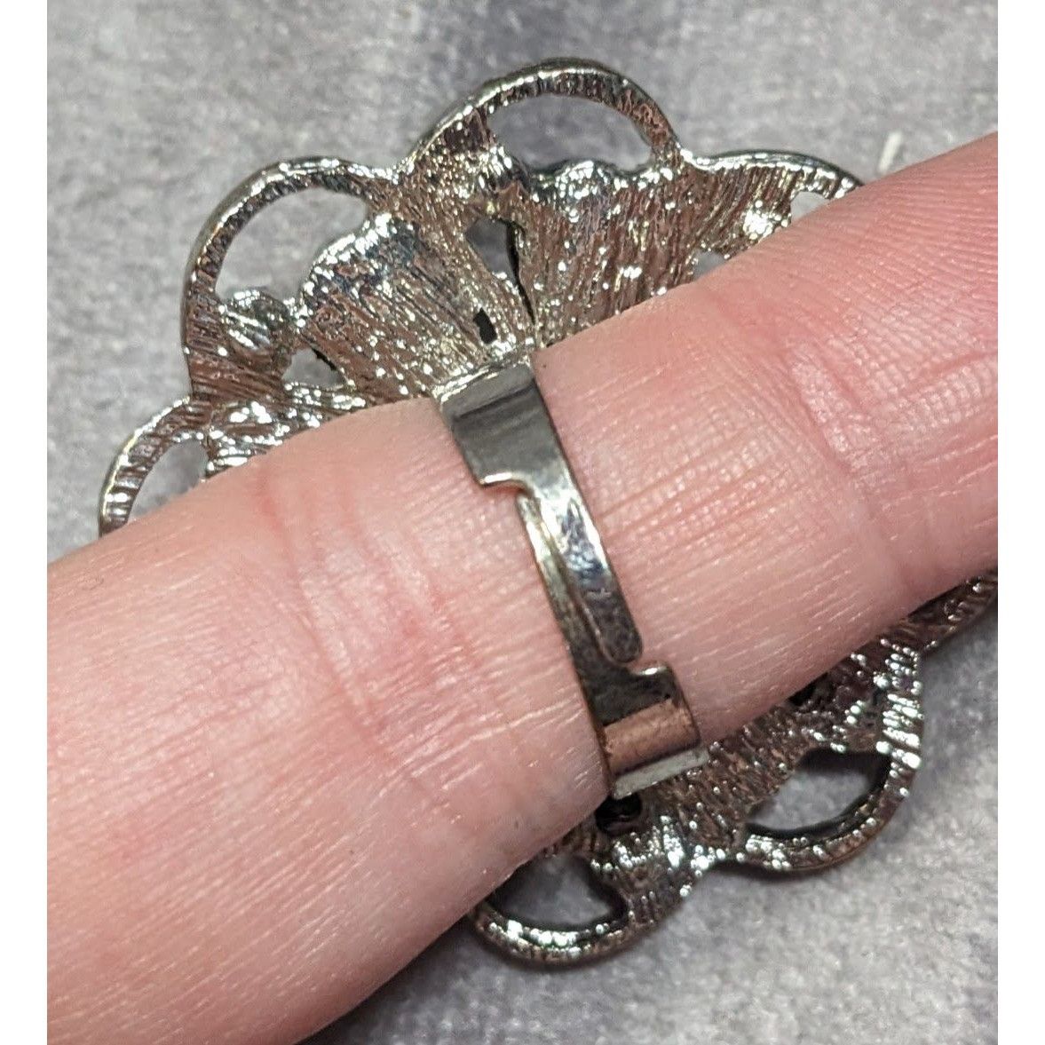 Other Fairycore Glam Brown And Silver Tone Rhinestone Flower Ring Size ONE SIZE - 9 Thumbnail
