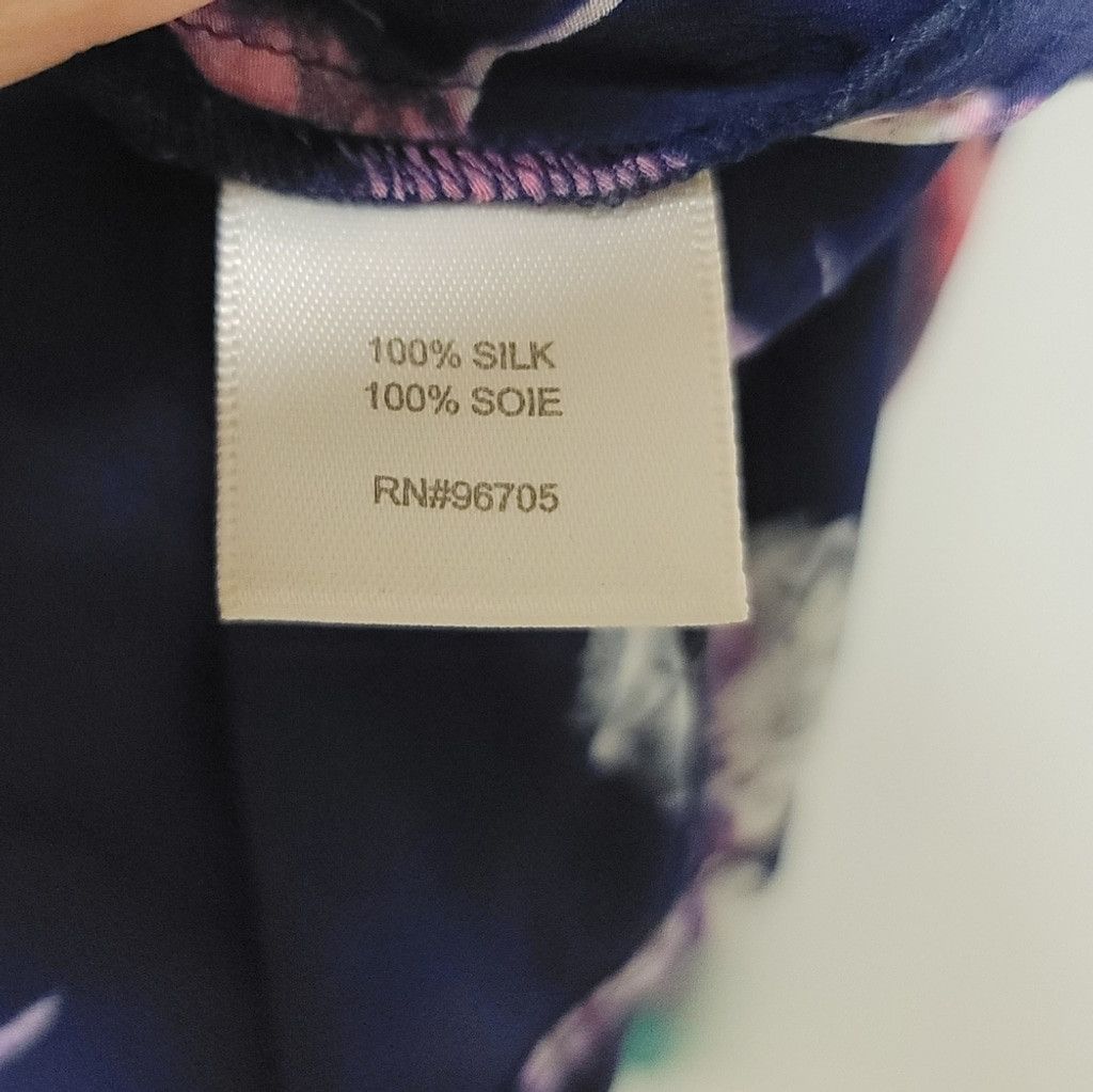 Rebecca Taylor EUC Rebecca Taylor Navy & Purple Floral Silk Blouse Size M / US 6-8 / IT 42-44 - 5 Thumbnail